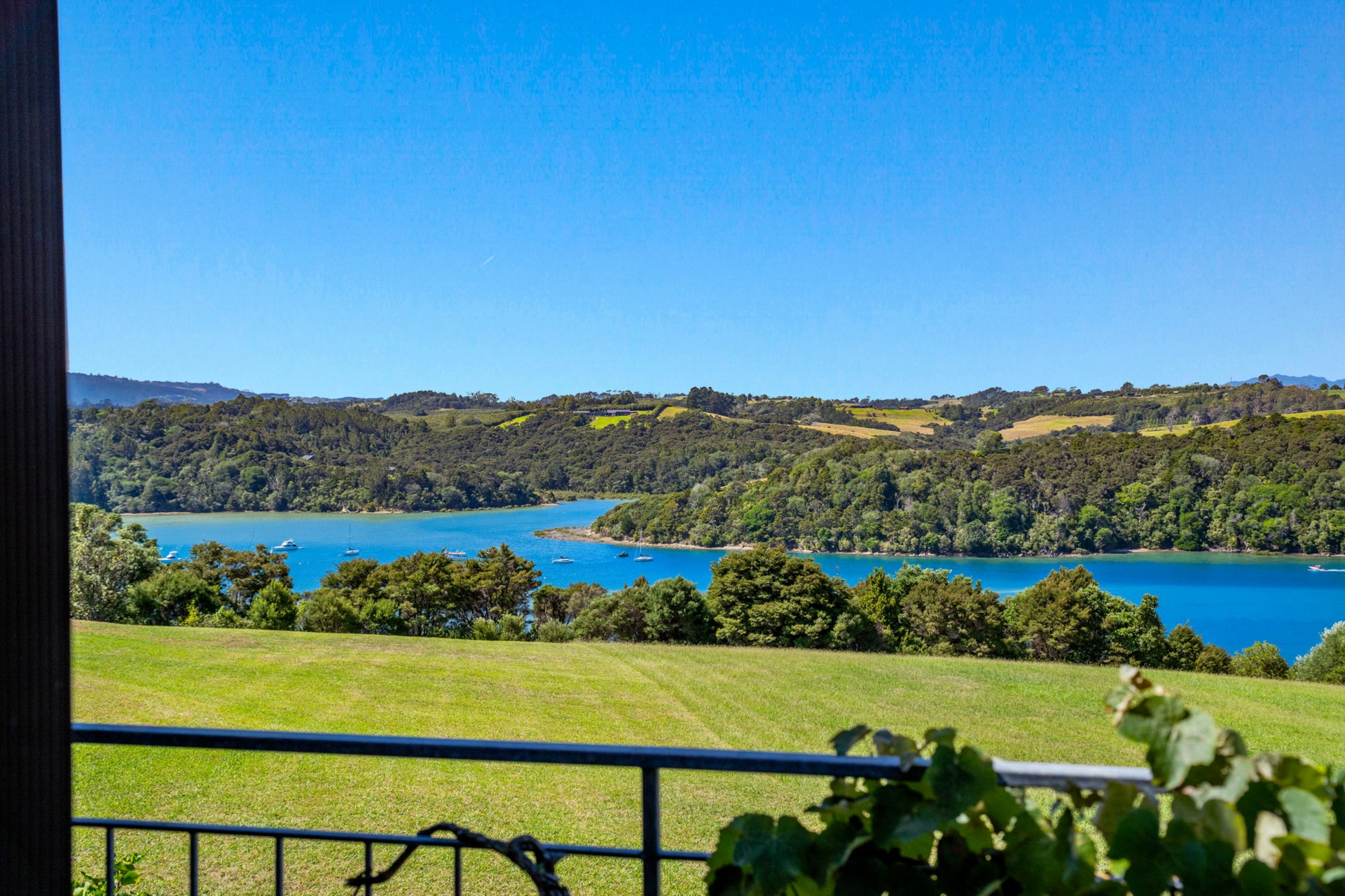 14 Kotare Place, SANDSPIT
