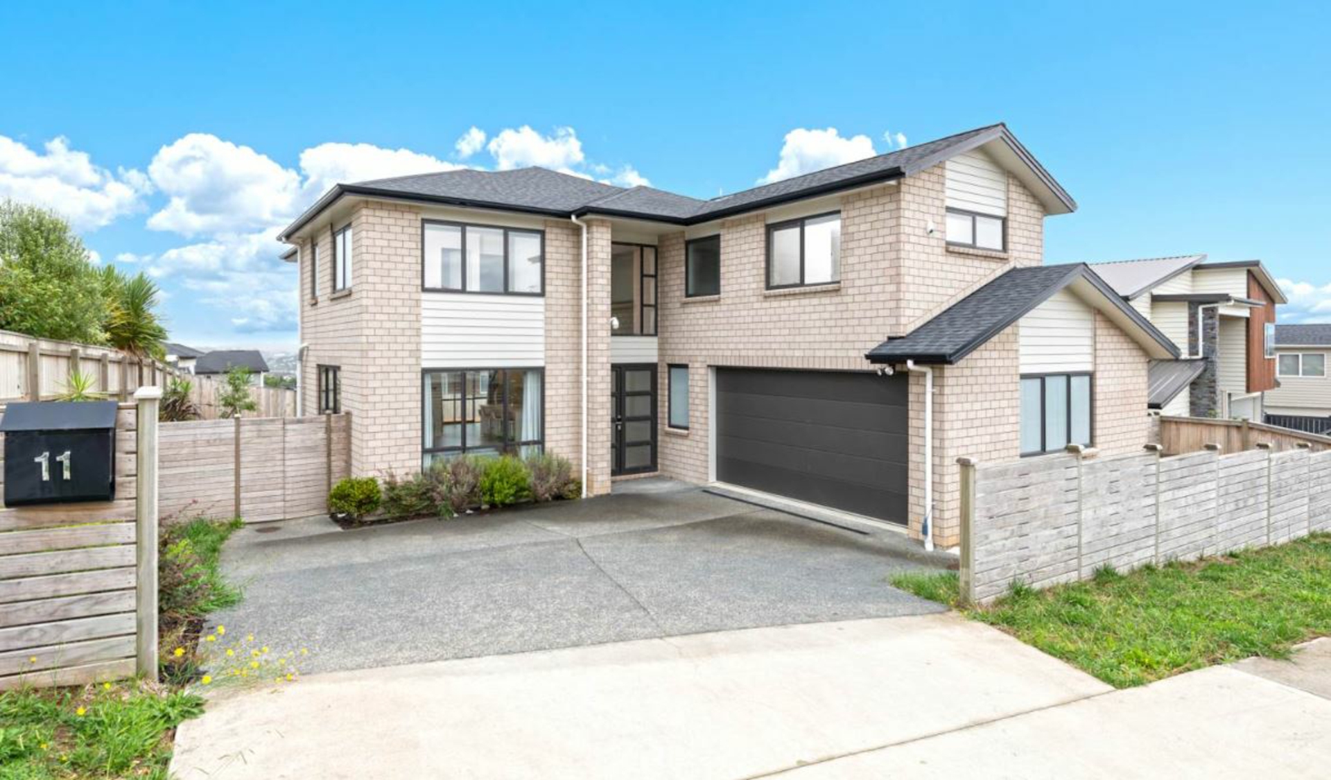 11 Harvest Avenue, OREWA