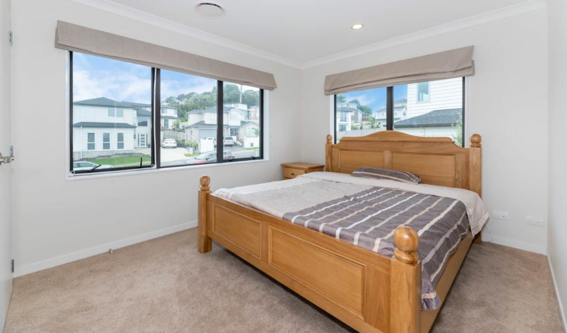 11 Harvest Avenue, OREWA