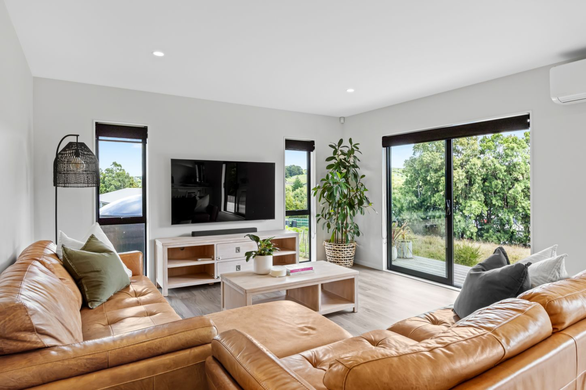 10 Alfred Peter Crescent, WARKWORTH