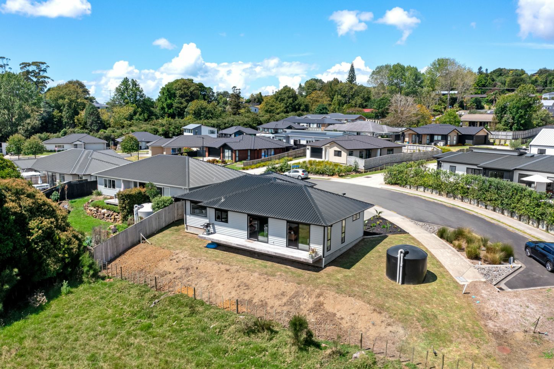 10 Alfred Peter Crescent, WARKWORTH