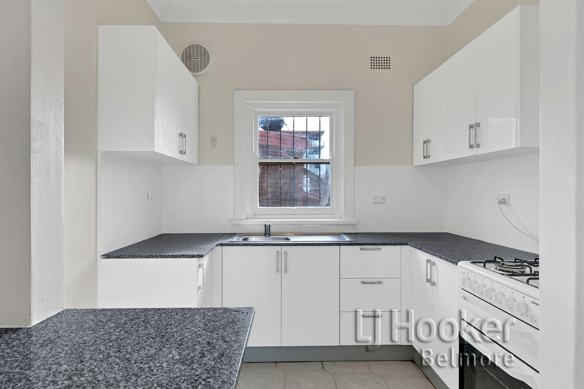 295 Burwood Road — photo 2 of 4