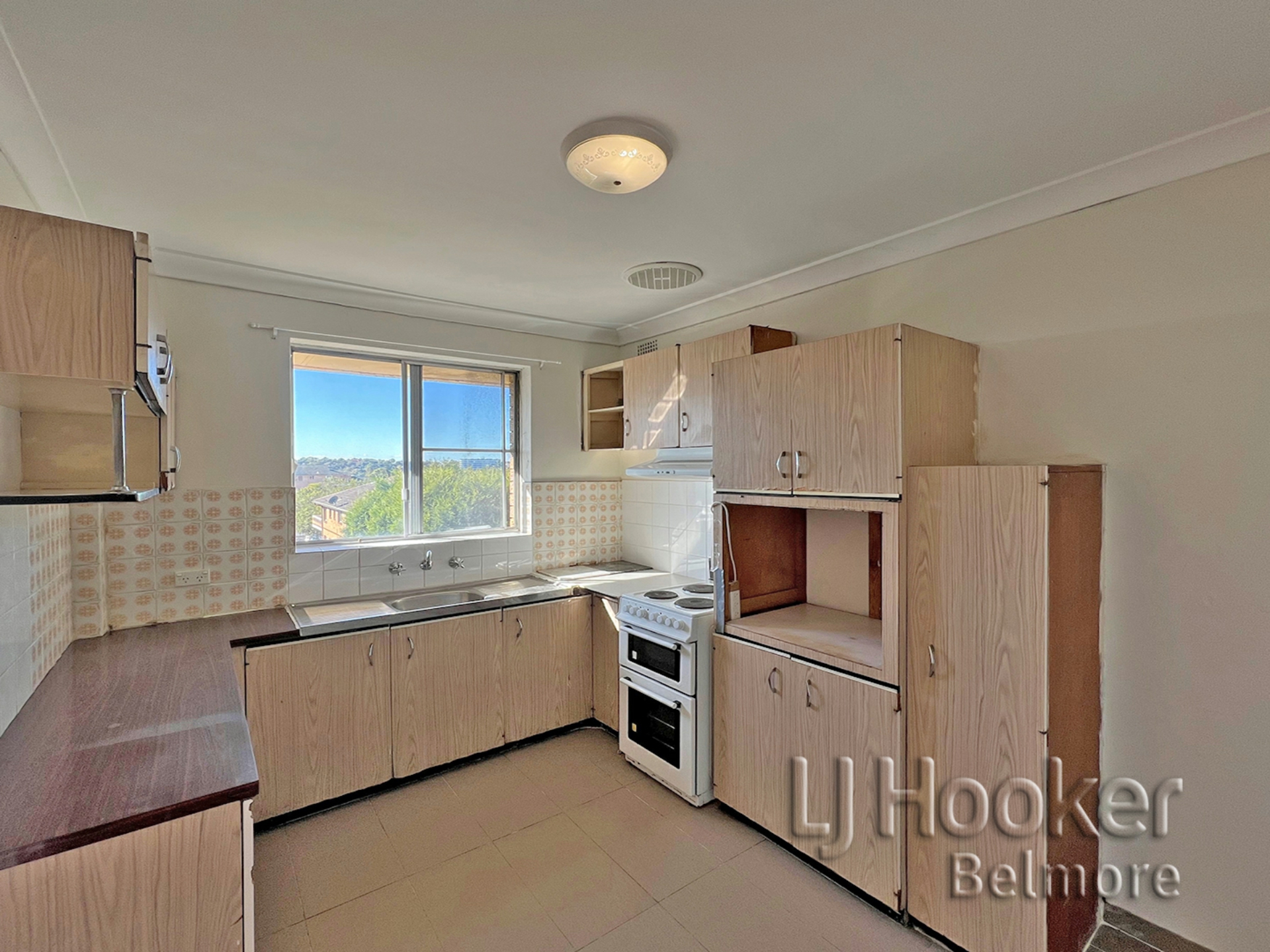 6/19 Duke Street, CAMPSIE
