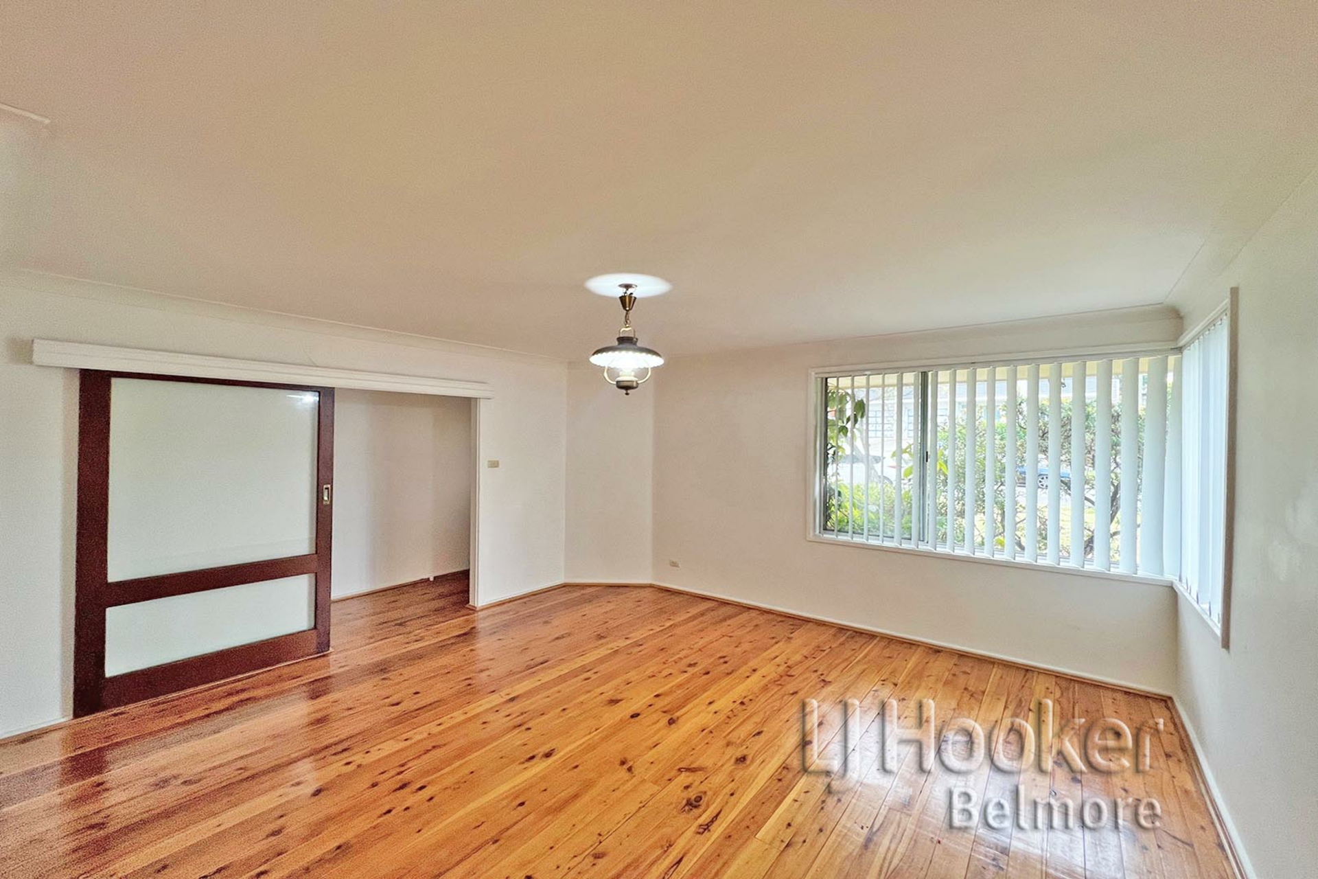 16 Lucinda Ave, GEORGES HALL
