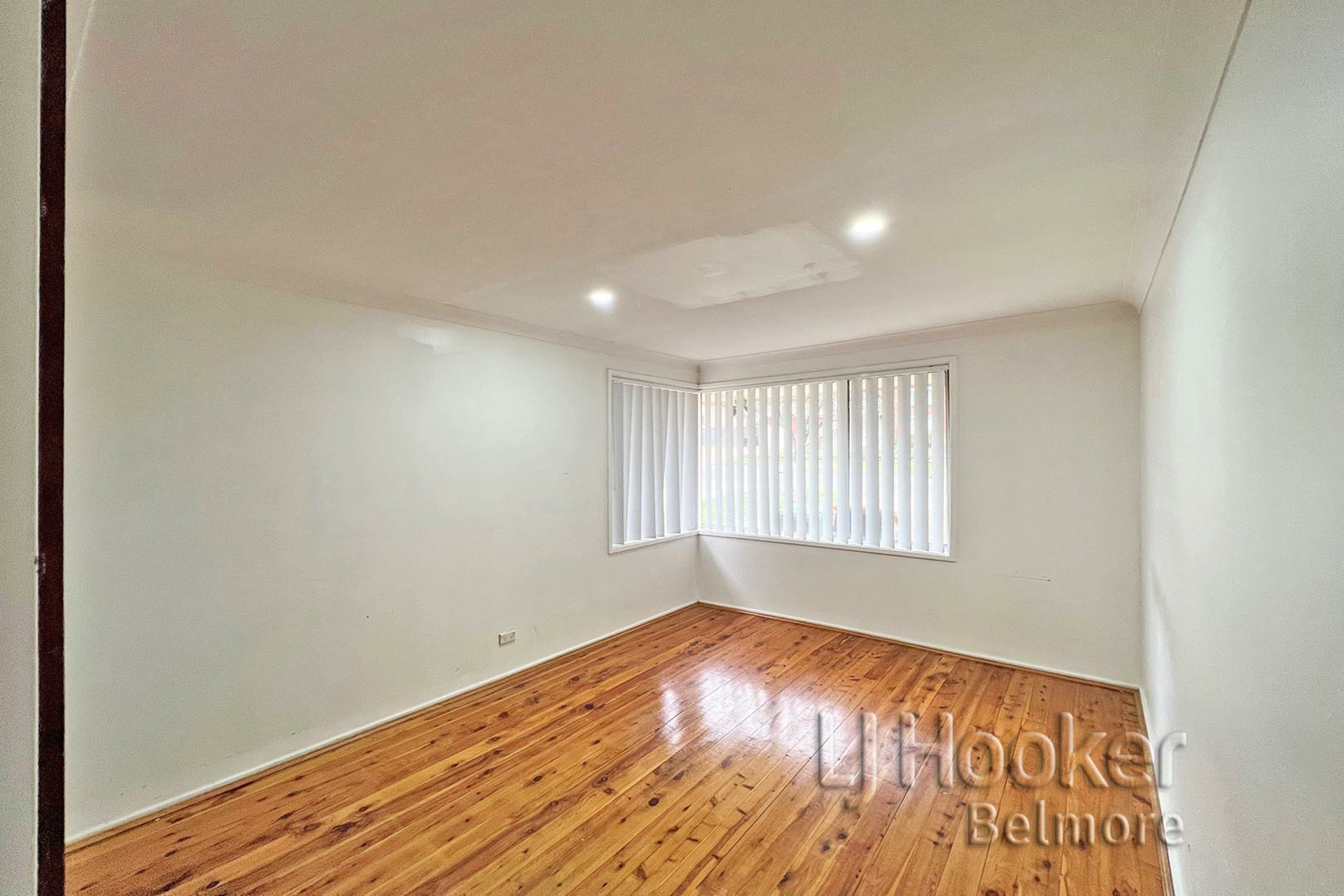 16 Lucinda Ave, GEORGES HALL