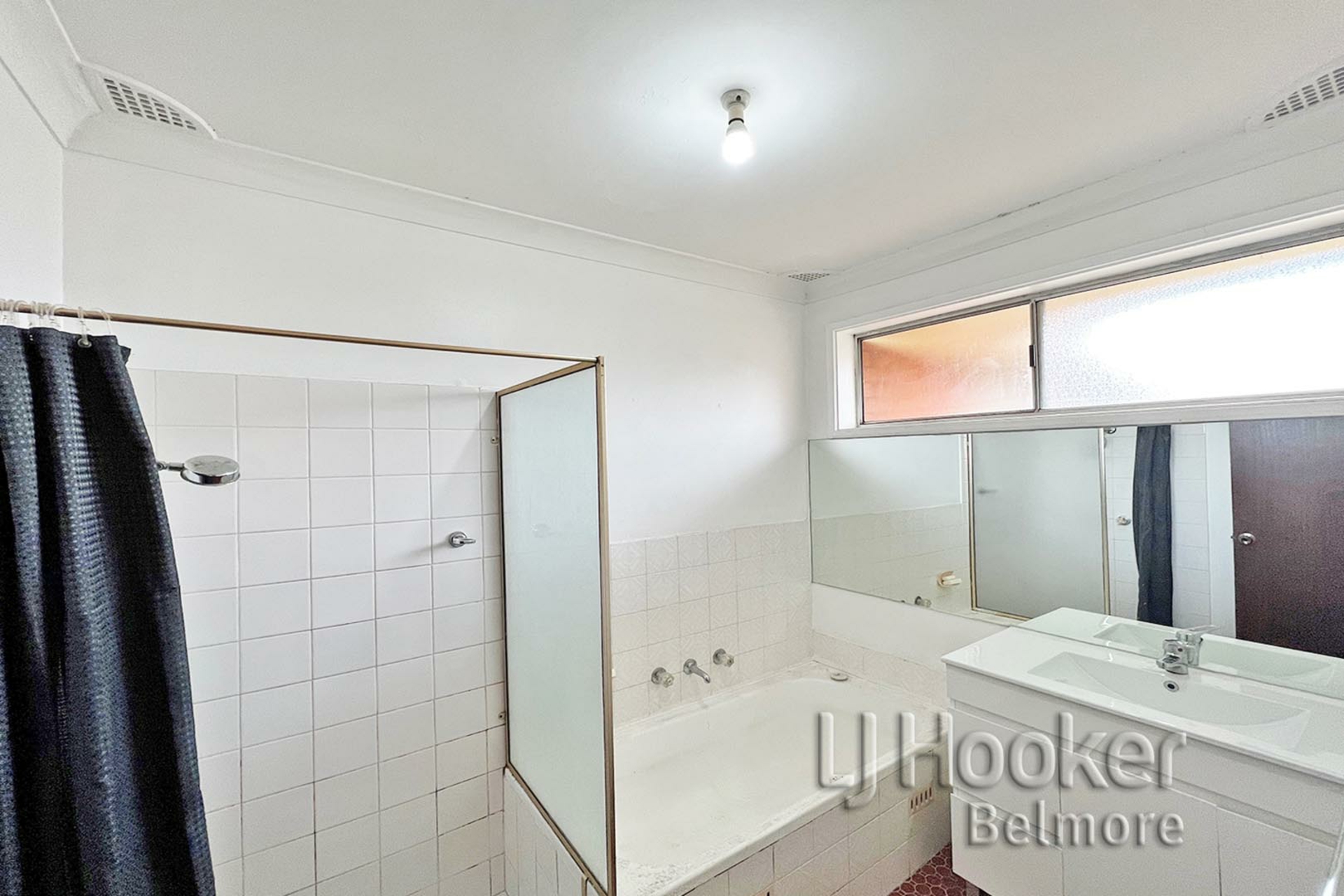 16 Lucinda Ave, GEORGES HALL