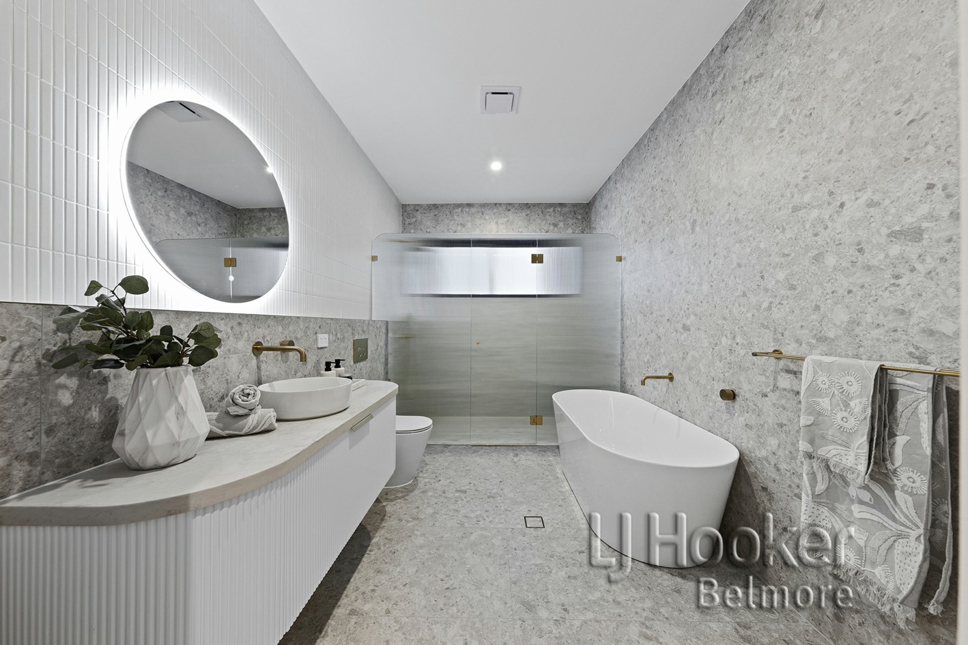 4 Harvey Avenue, PADSTOW