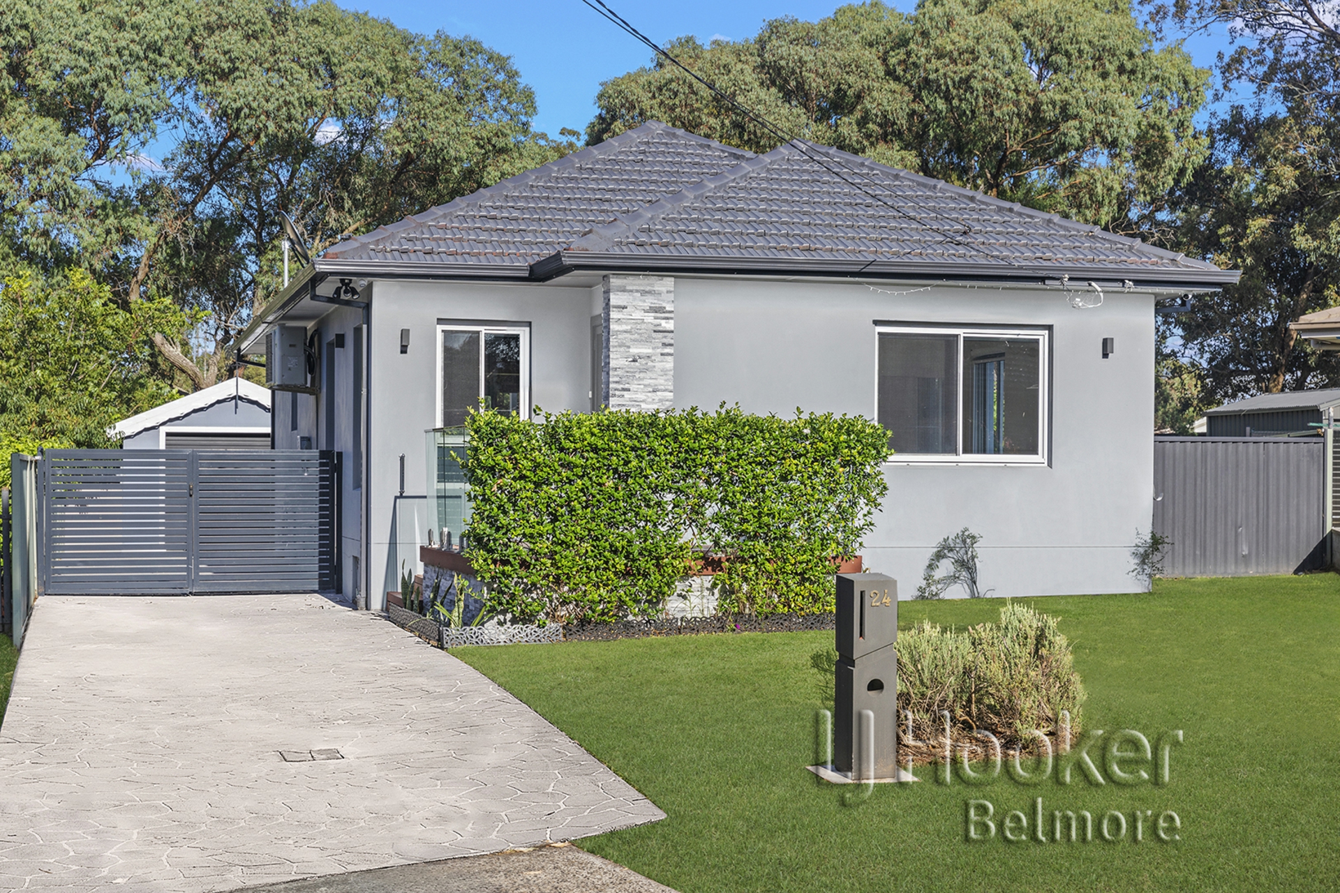 24 Baralga Crescent, Riverwood