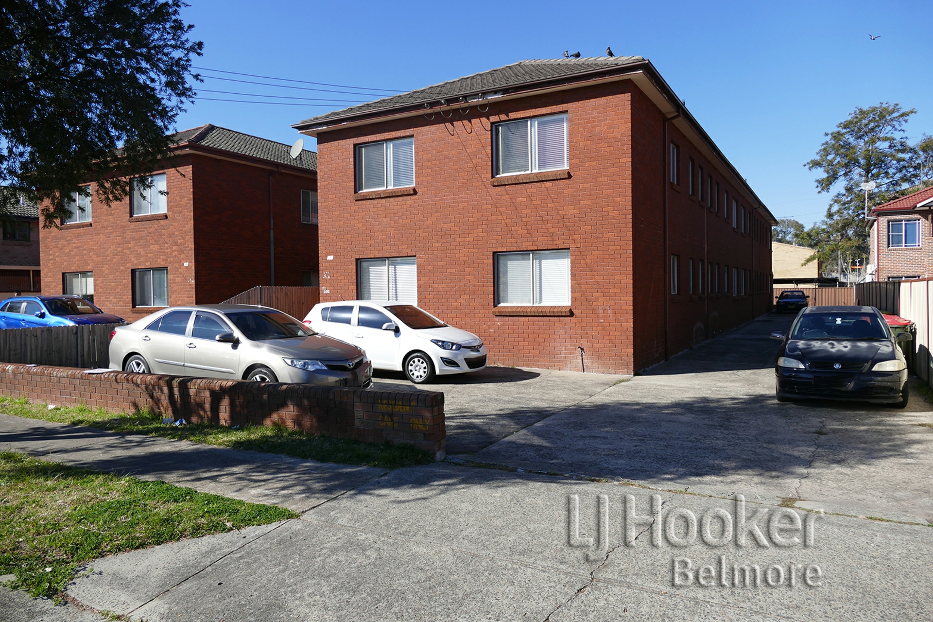 8/266 River Avenue, Carramar