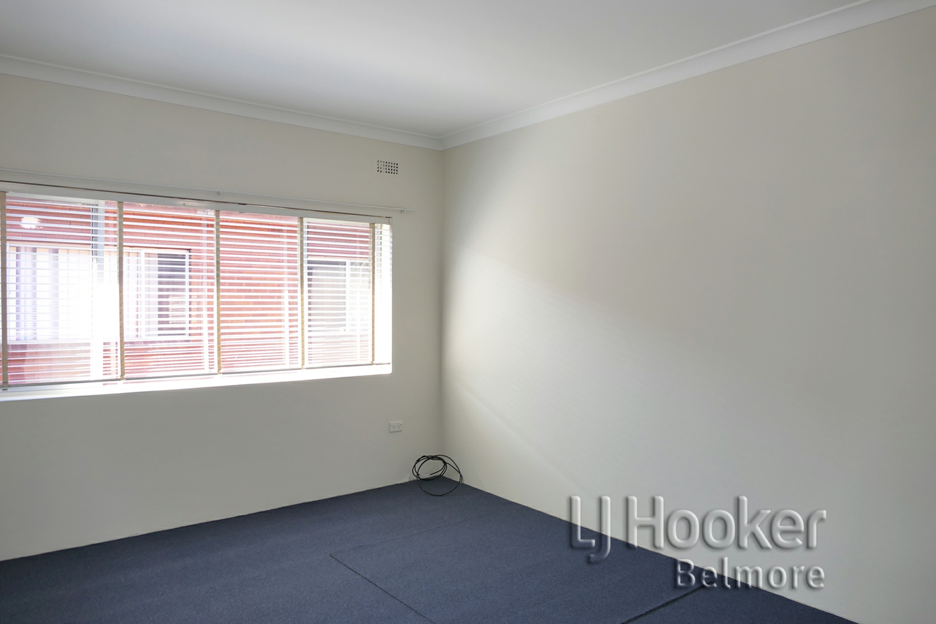 8/266 River Avenue, Carramar
