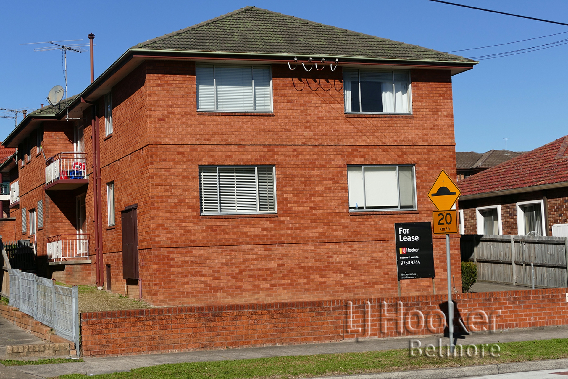 2/4 Leylands Parade, BELMORE
