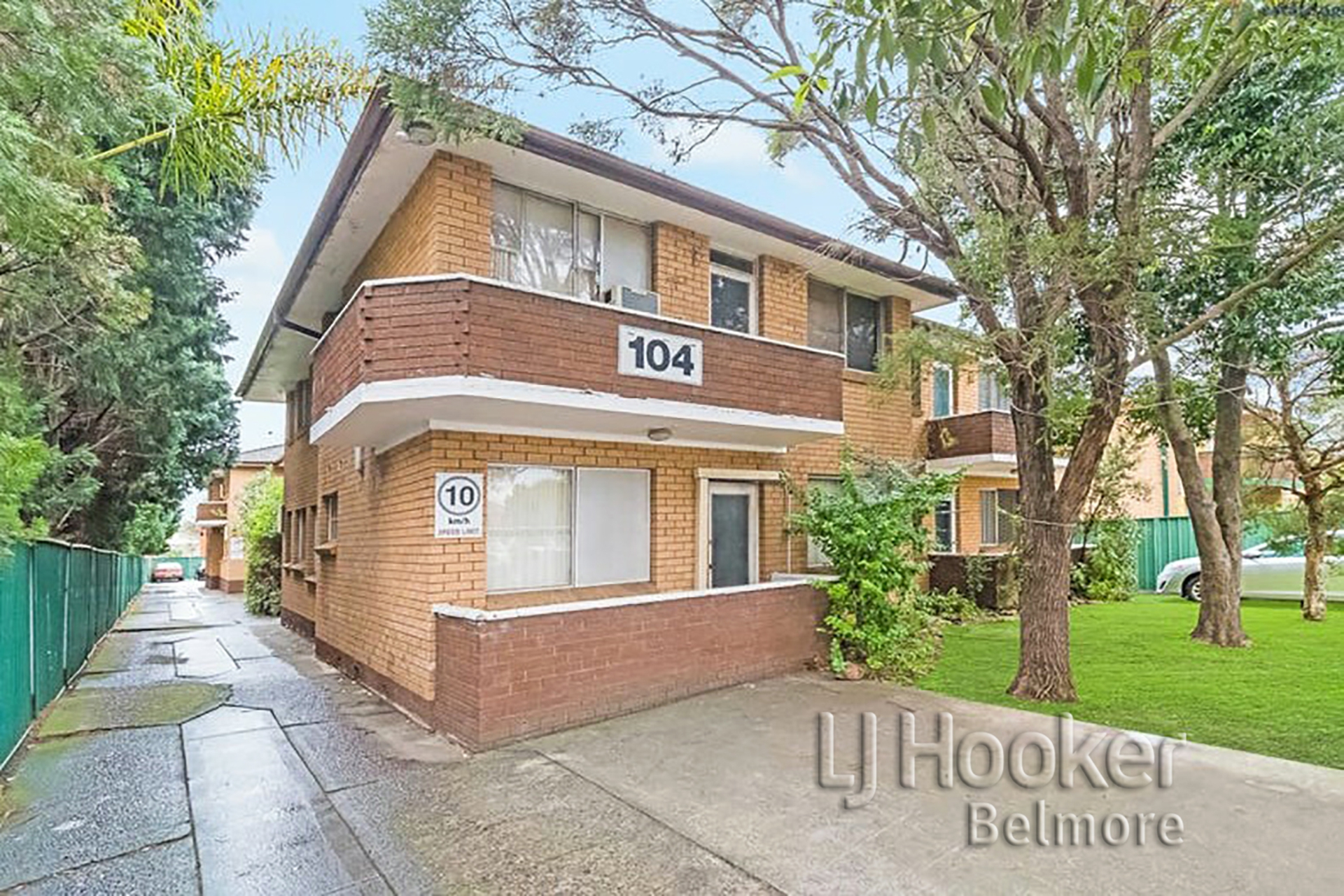 2/104 Victoria Road, PUNCHBOWL