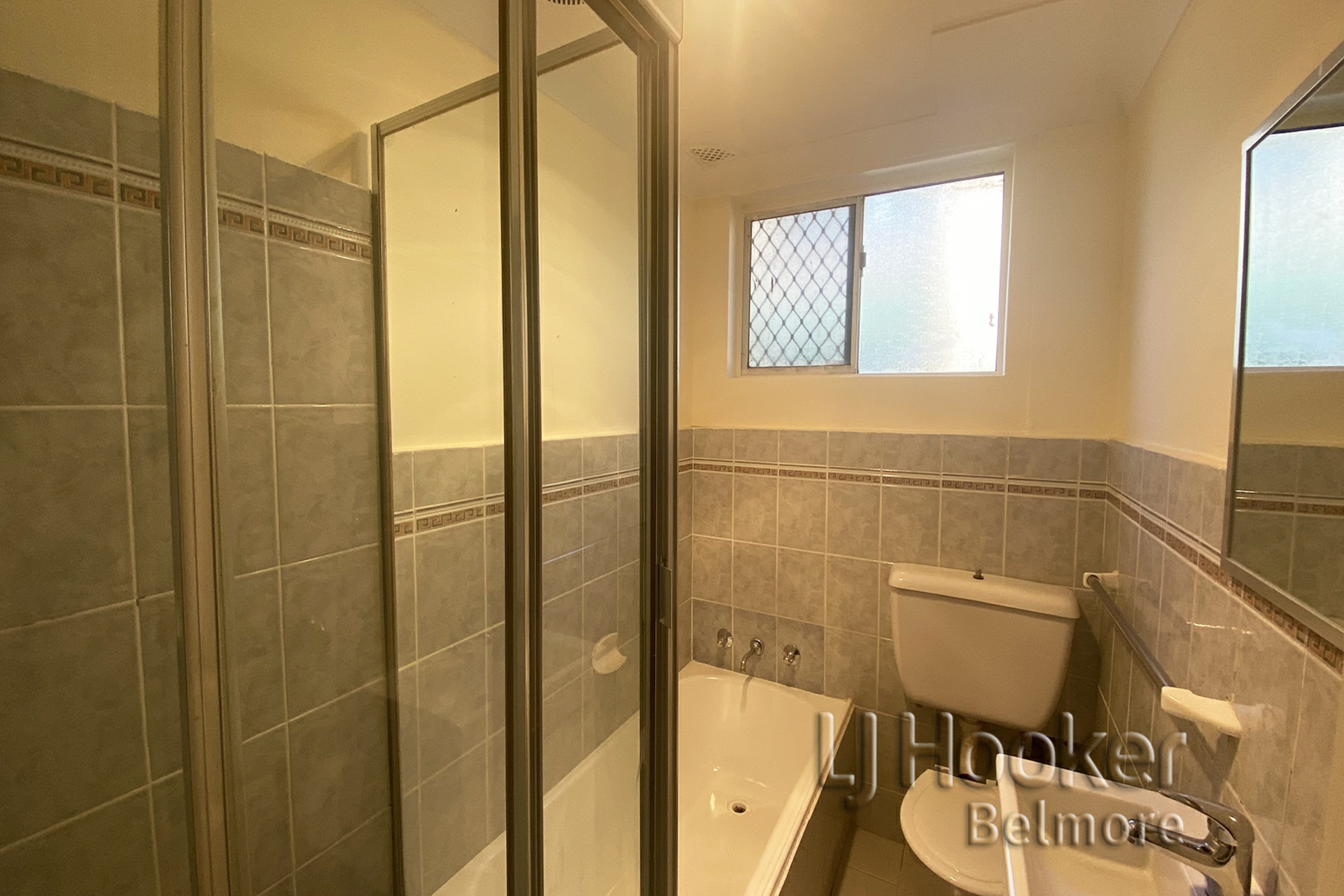 2/104 Victoria Road, PUNCHBOWL