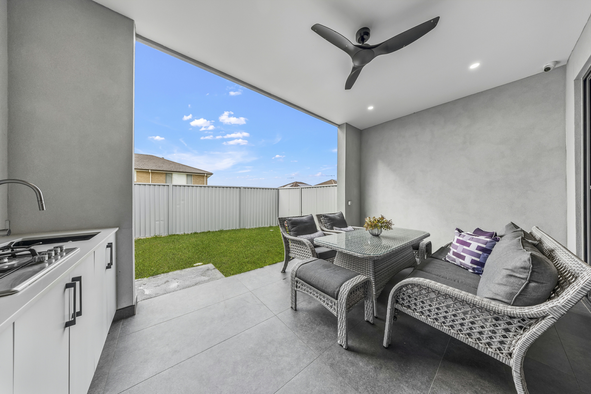 32 Ikara Crescent, MOOREBANK