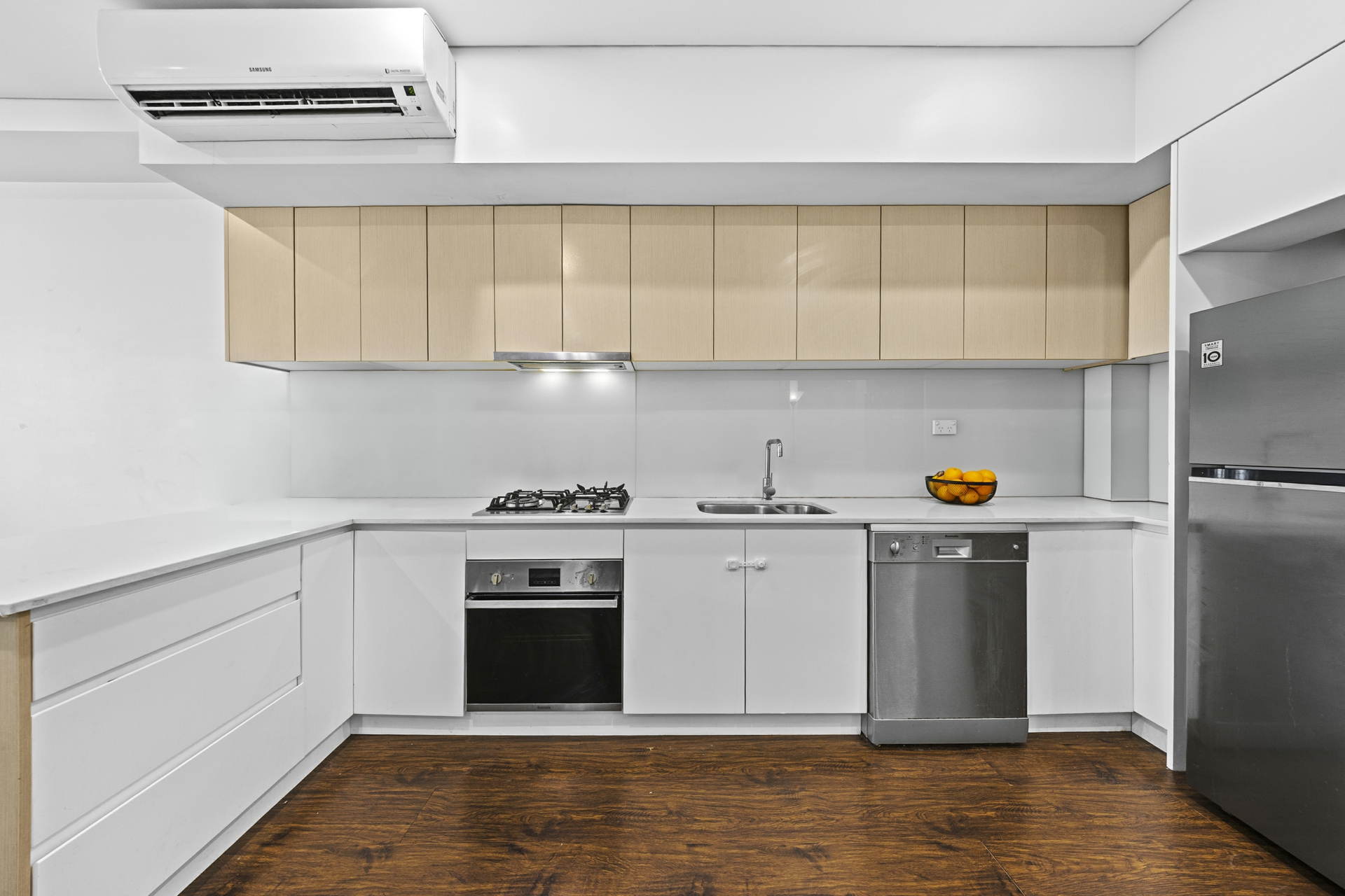 22/529 Burwood Road — photo 2 of 6