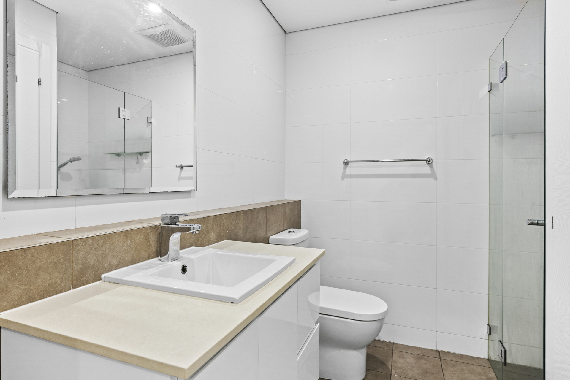 22/529 Burwood Road — photo 4 of 6