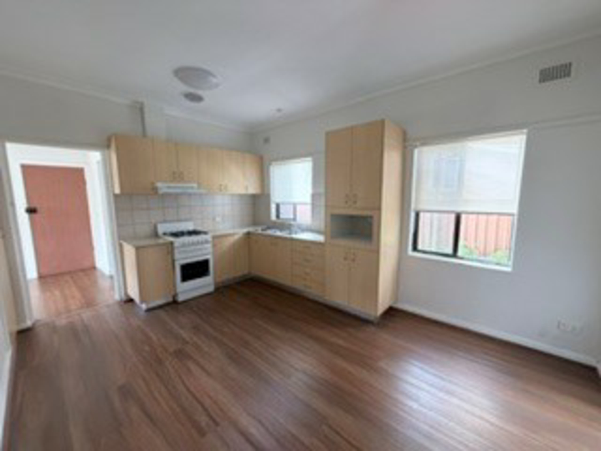 2 Nicoll Street — photo 9 of 9
