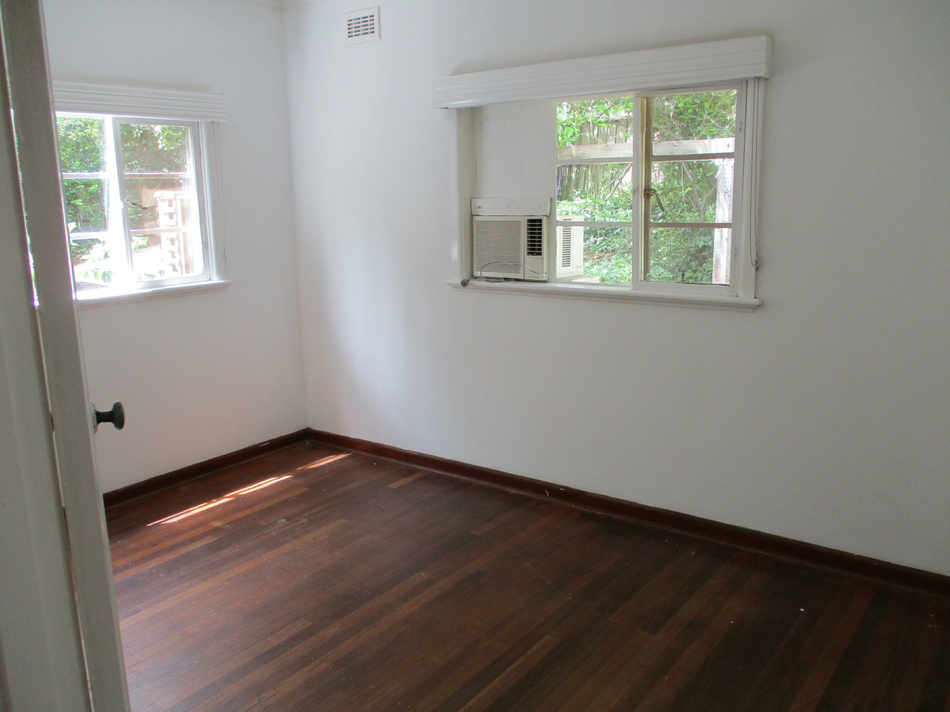 40 Central Avenue — photo 3 of 7