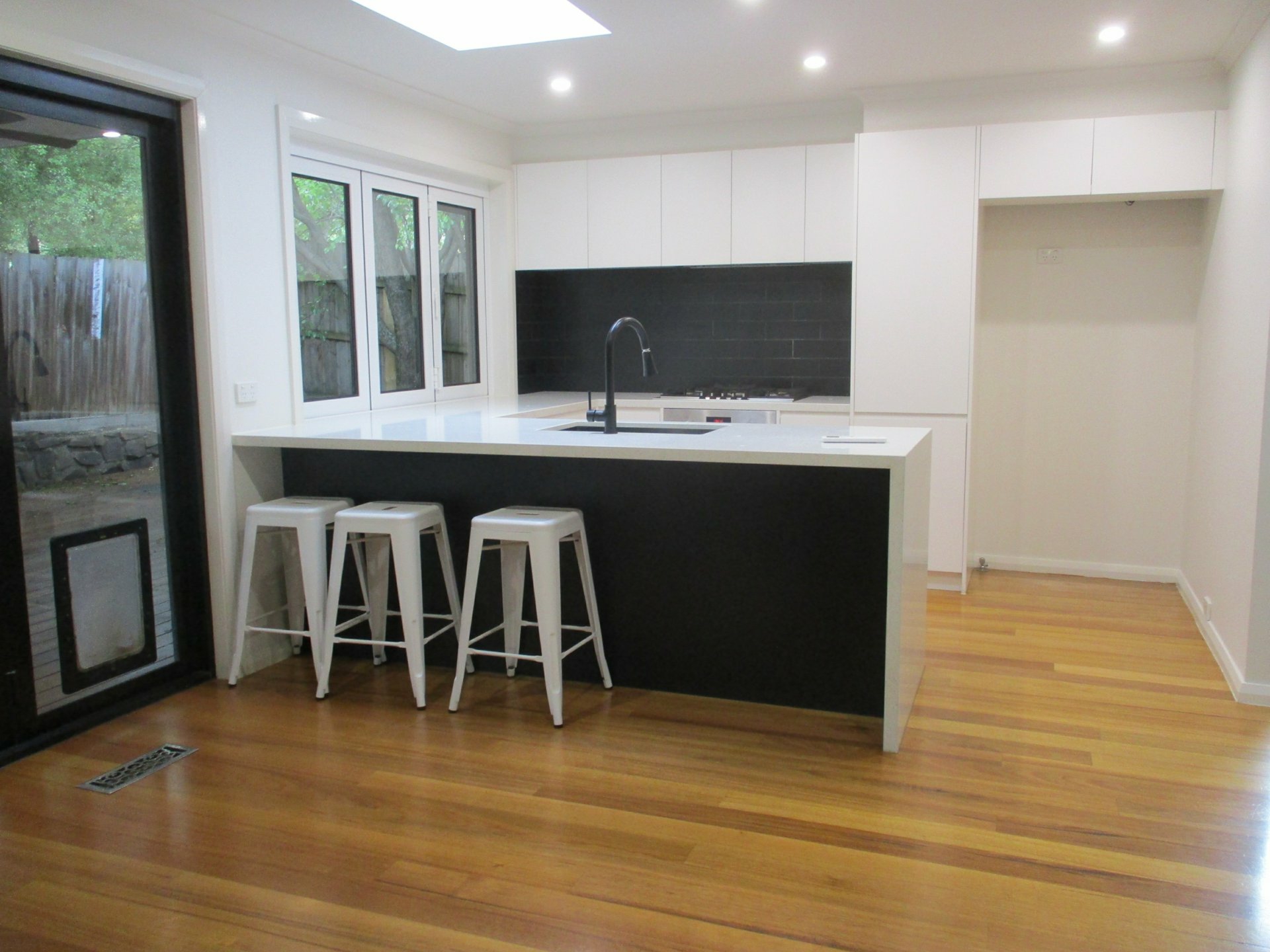 30 David Drive — photo 3 of 9