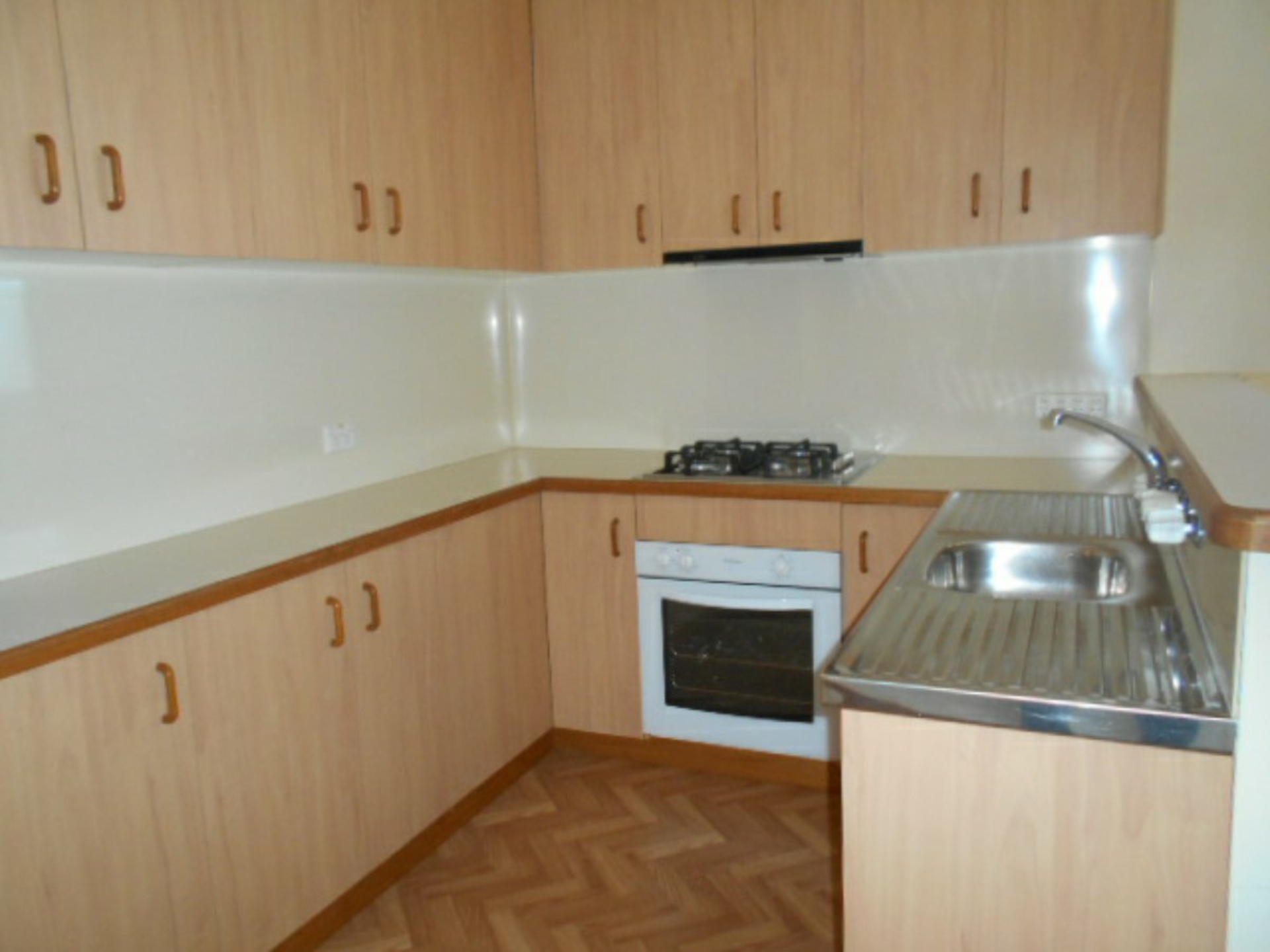 11 King Street — photo 3 of 8