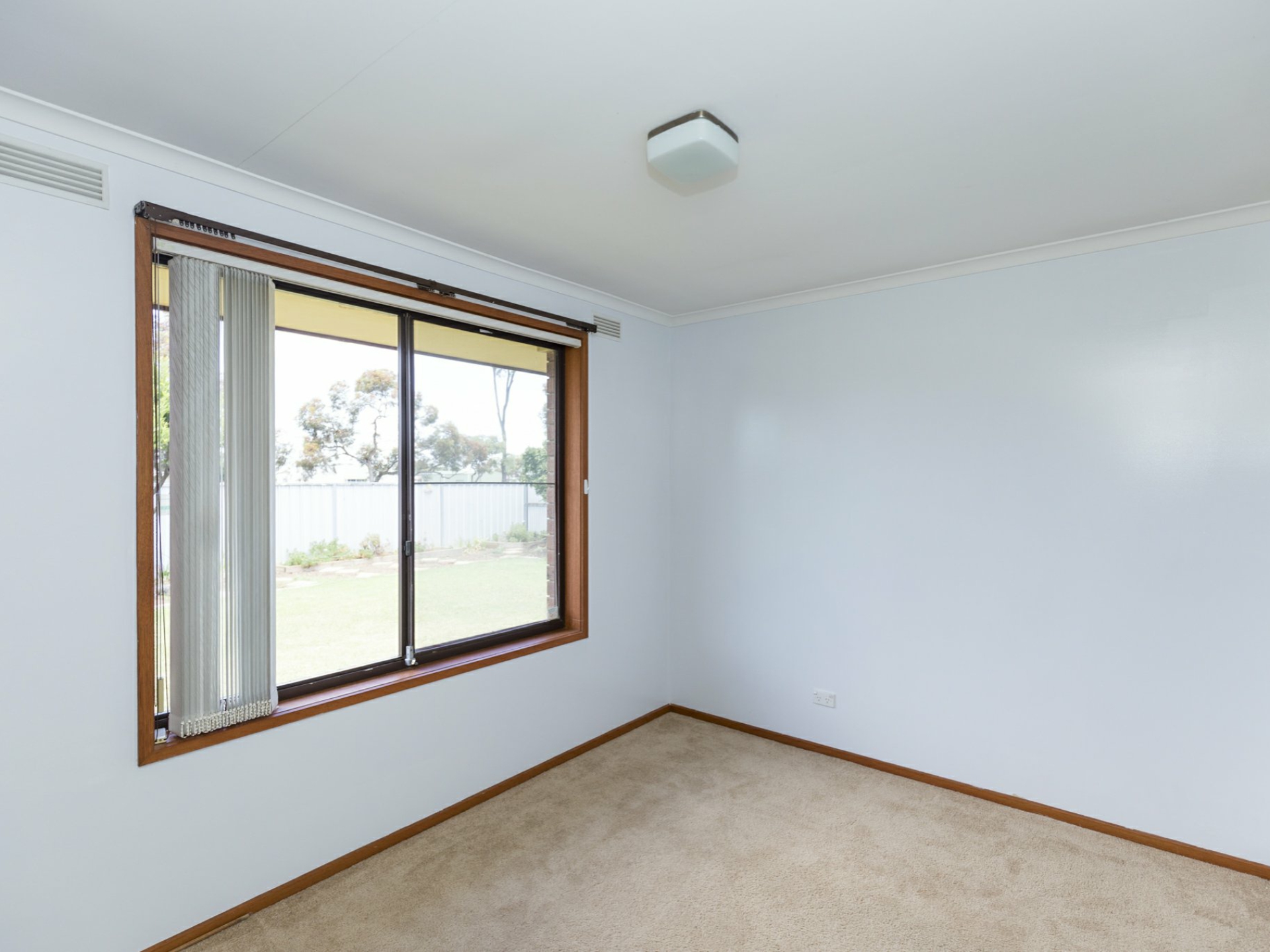 19 Byrnes Street, SWAN HILL