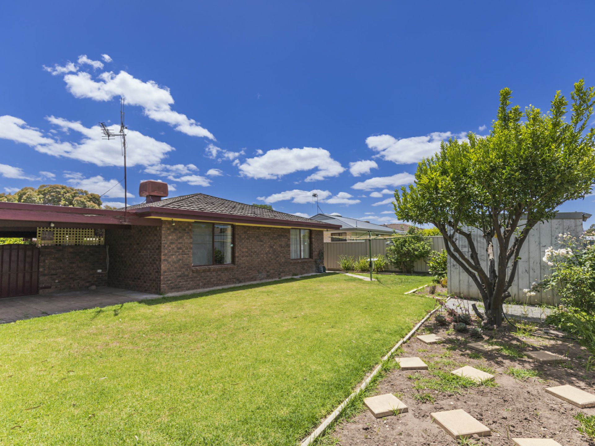 19 Byrnes Street, SWAN HILL