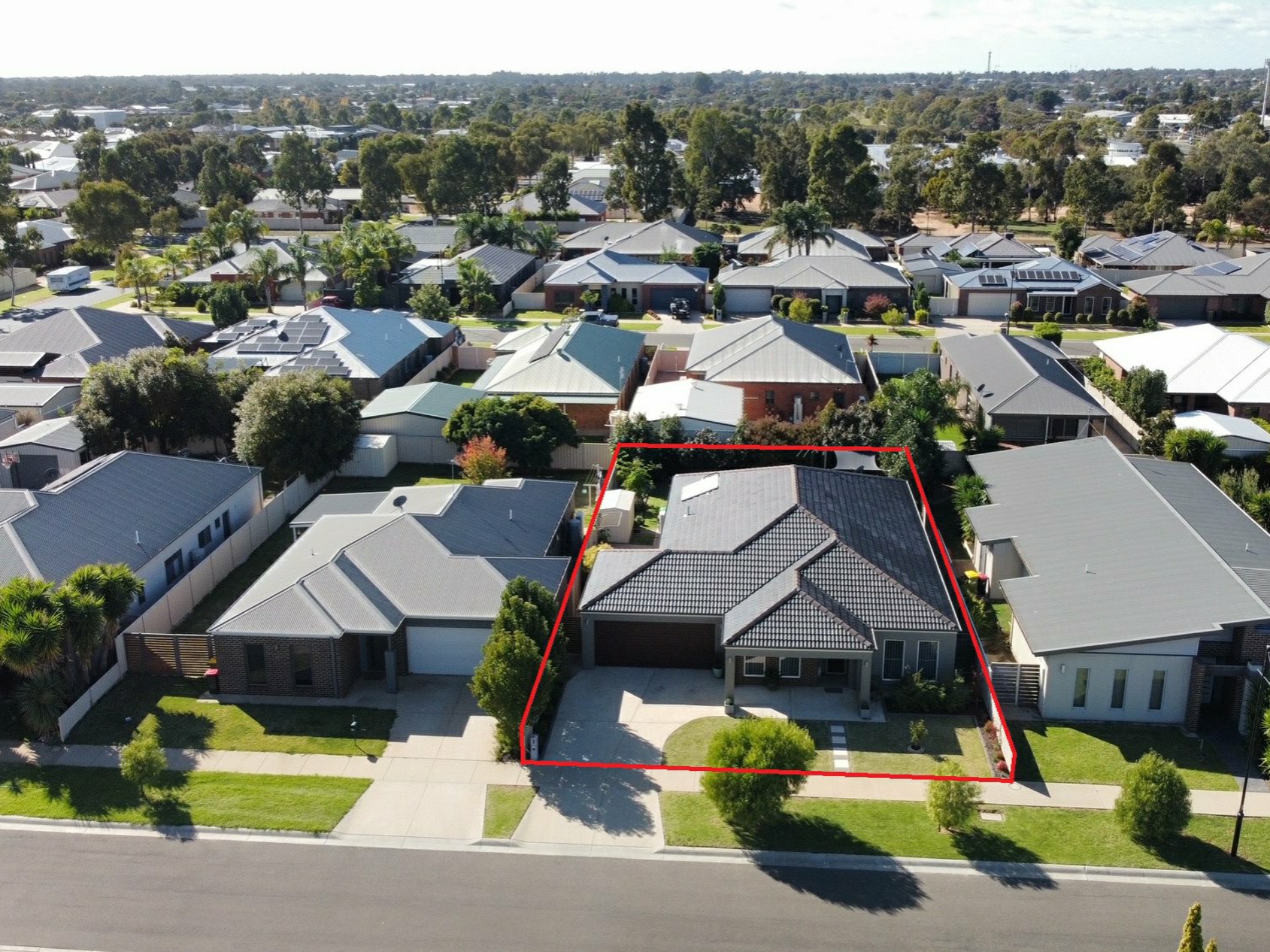 8 Dundas Lane, SWAN HILL