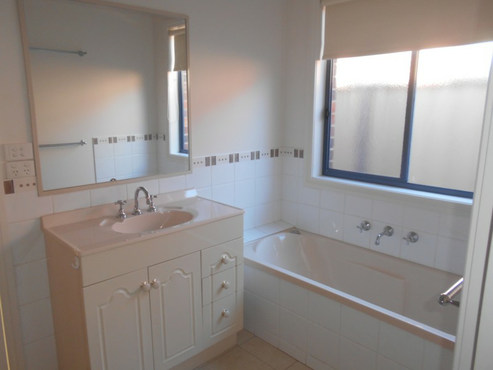 Unit 9/68 Coronation Avenue Swan Hill VIC Property Details LJ Hooker