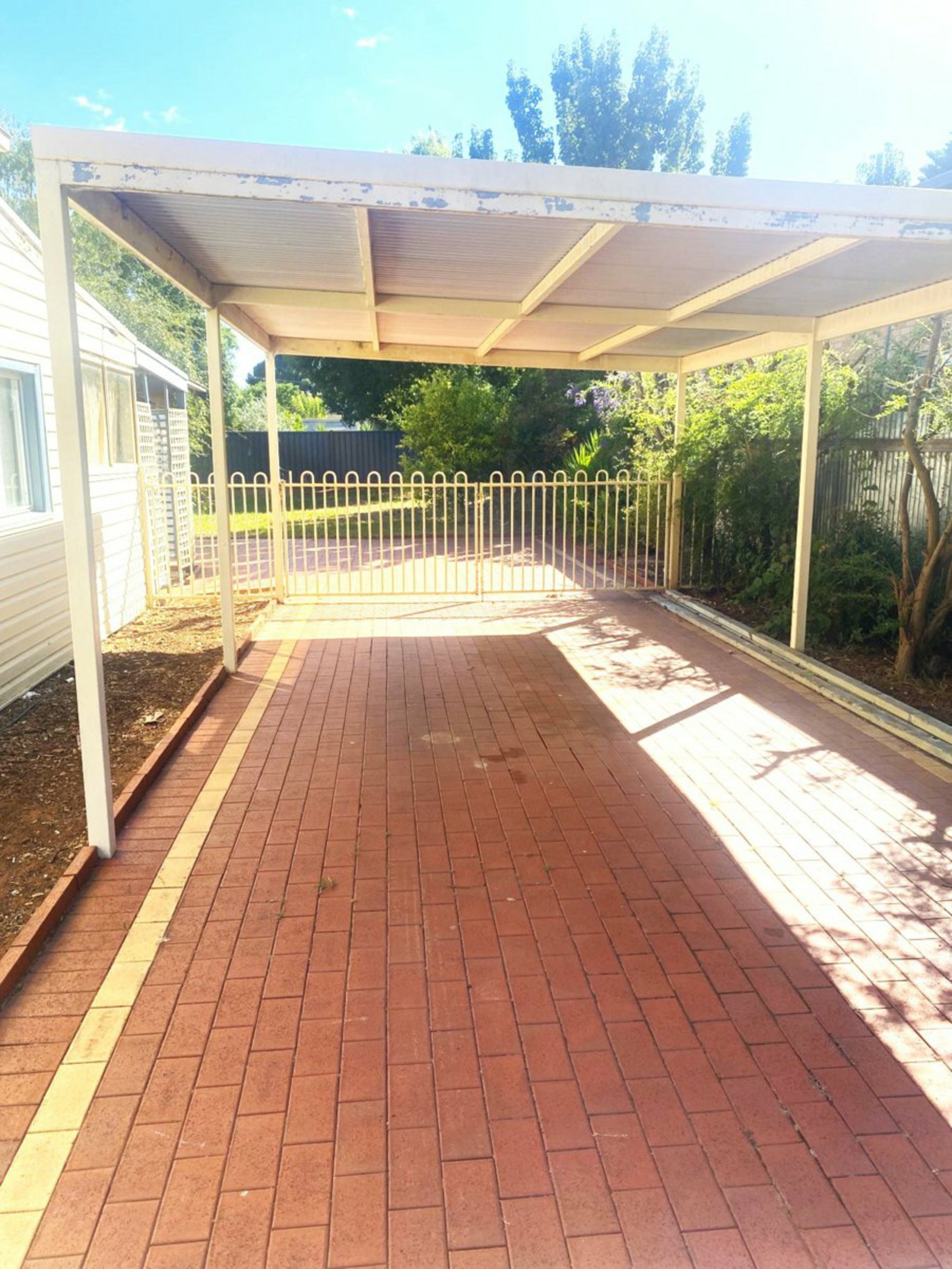 12 Long Street, SWAN HILL