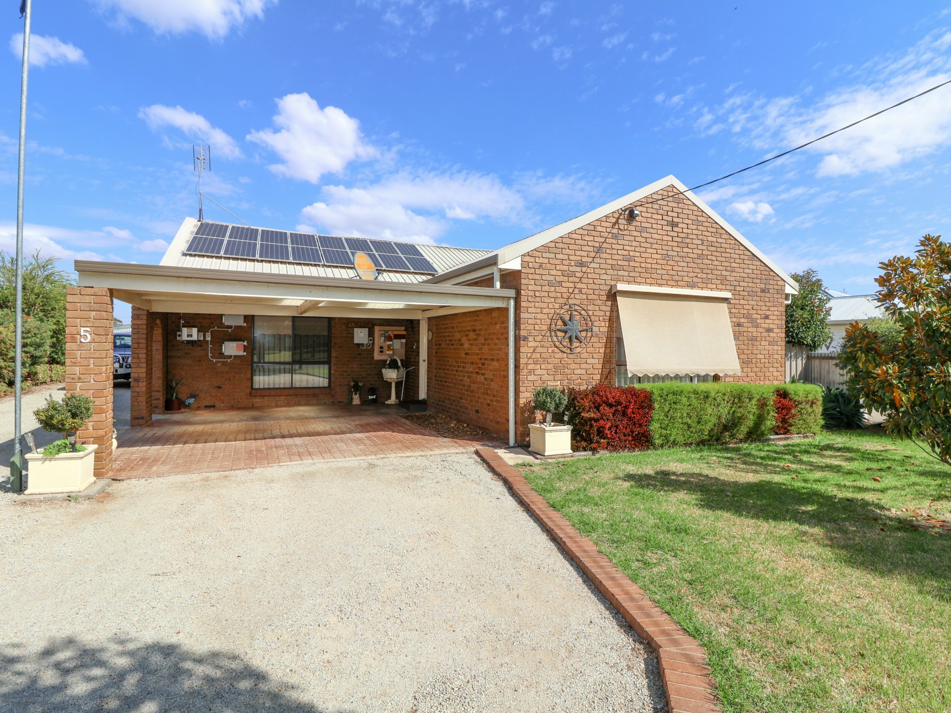 5 Kerang Street, LAKE BOGA