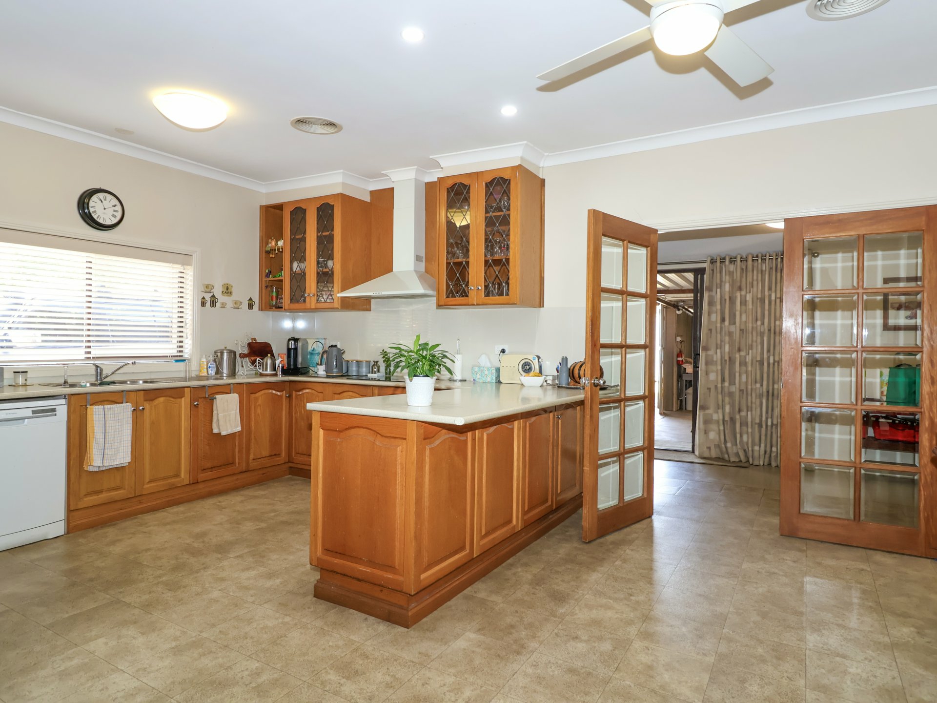 5 Kerang Street, LAKE BOGA