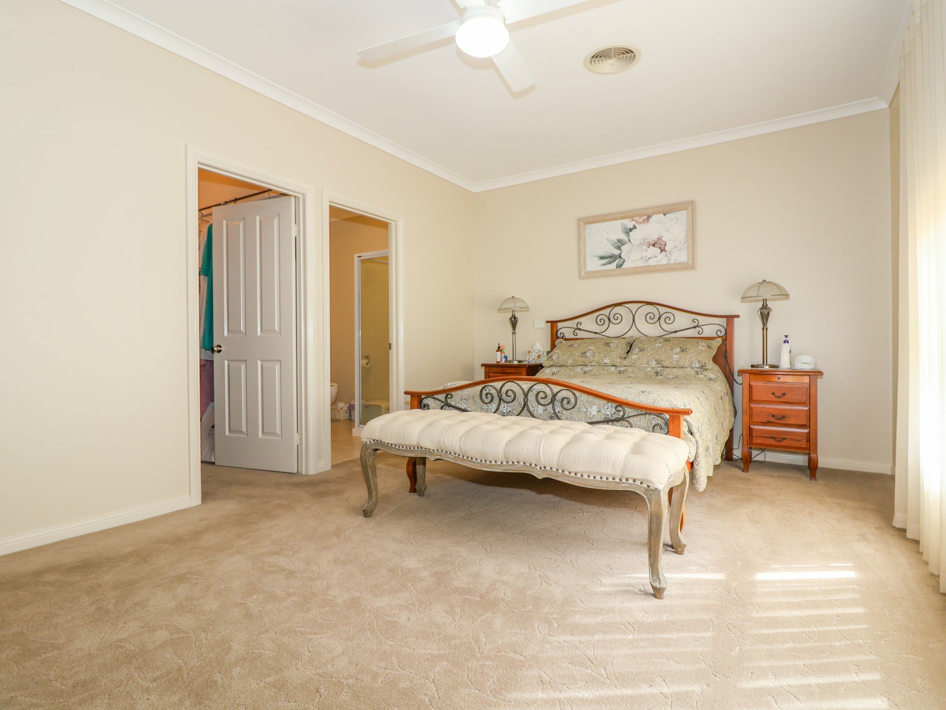 5 Kerang Street, LAKE BOGA