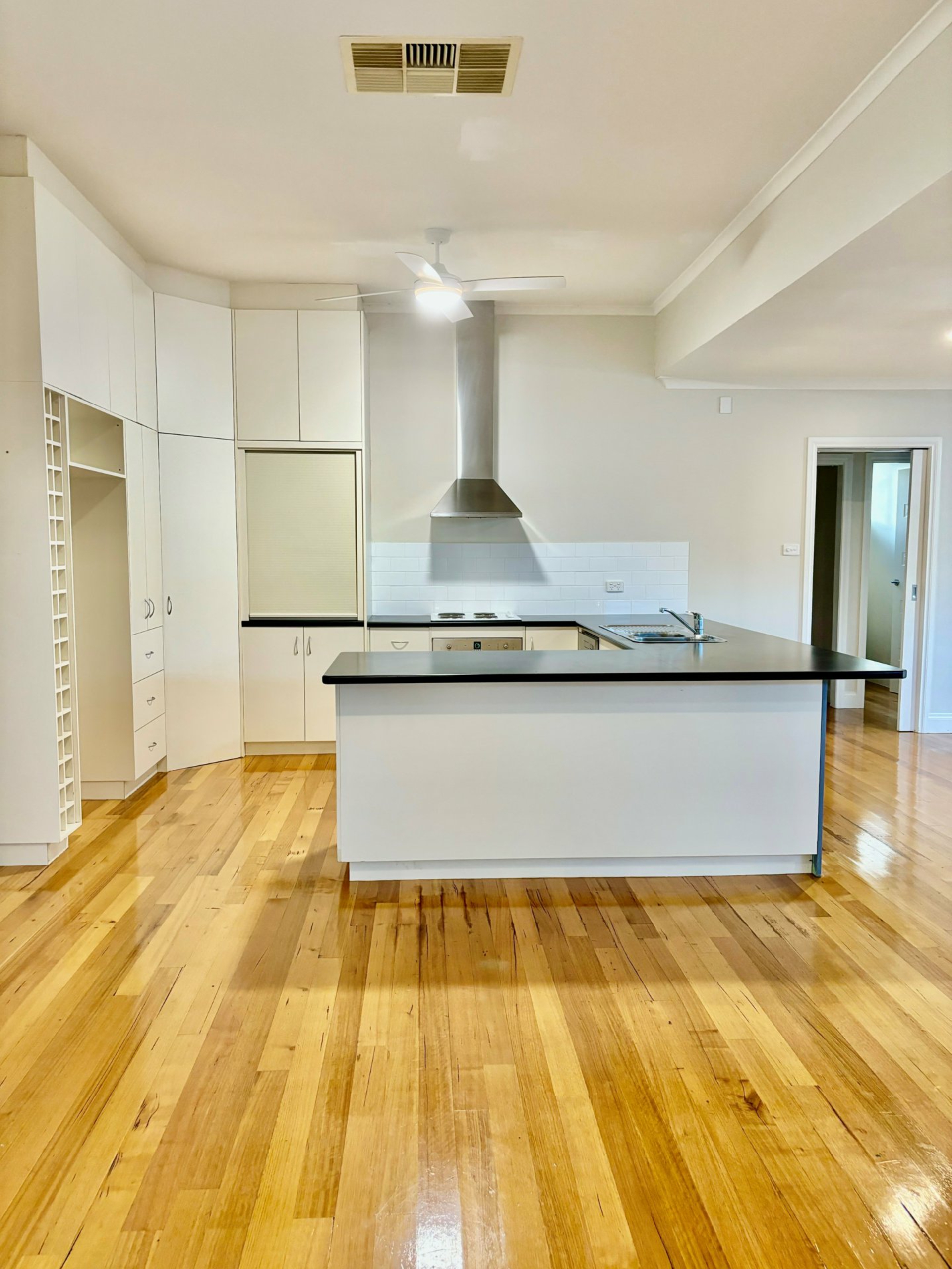 12 Kerang Street, LAKE BOGA