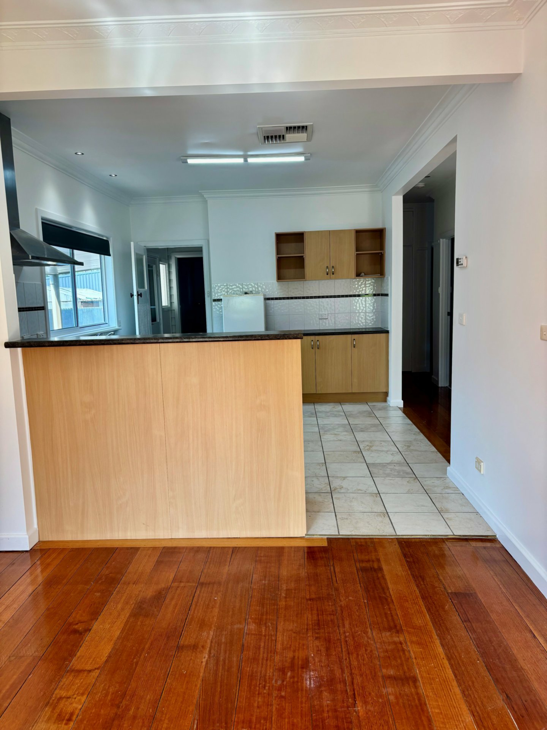 9 Marraboor Street — photo 6 of 14