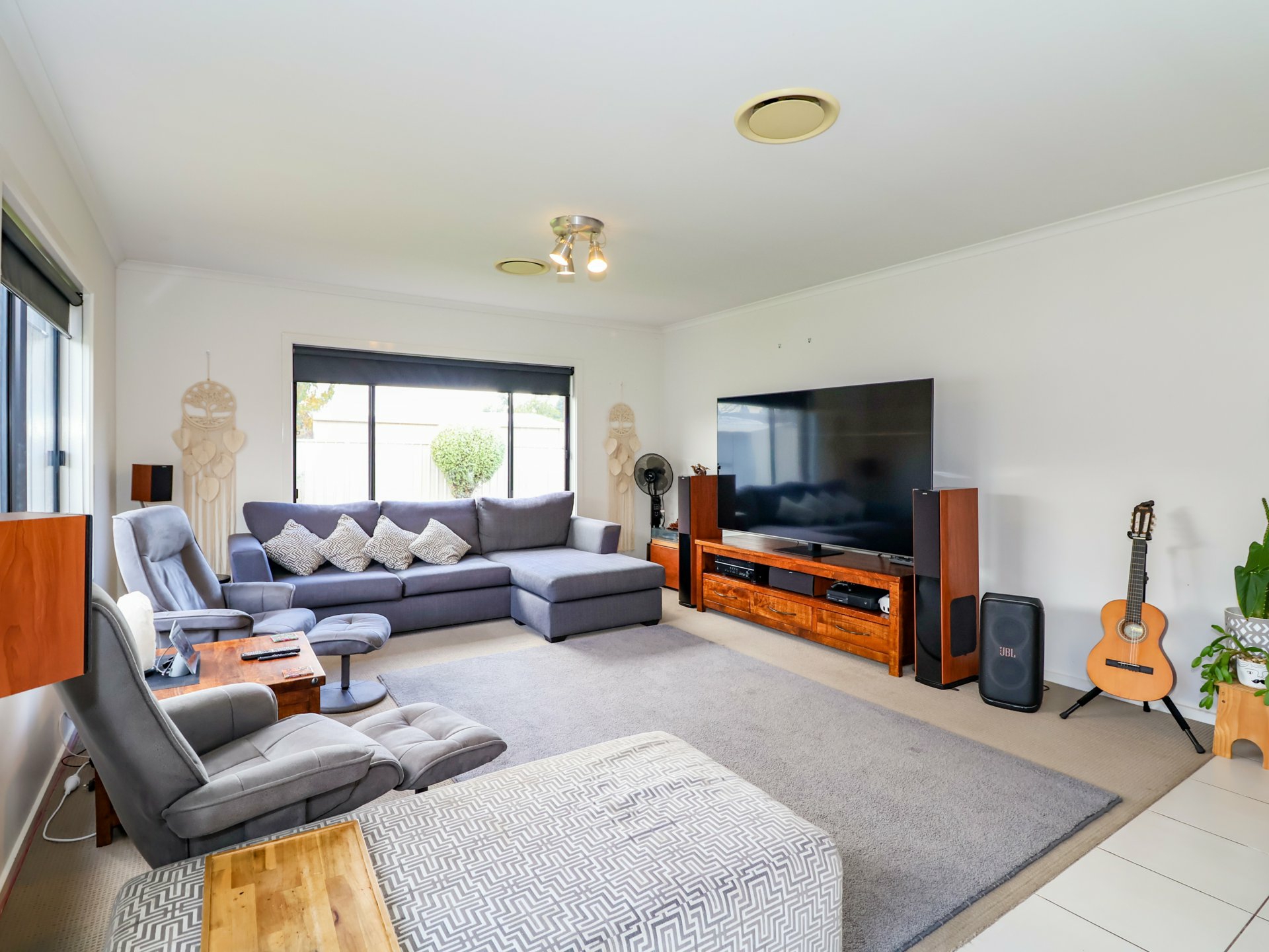 2 Dundas Lane, SWAN HILL