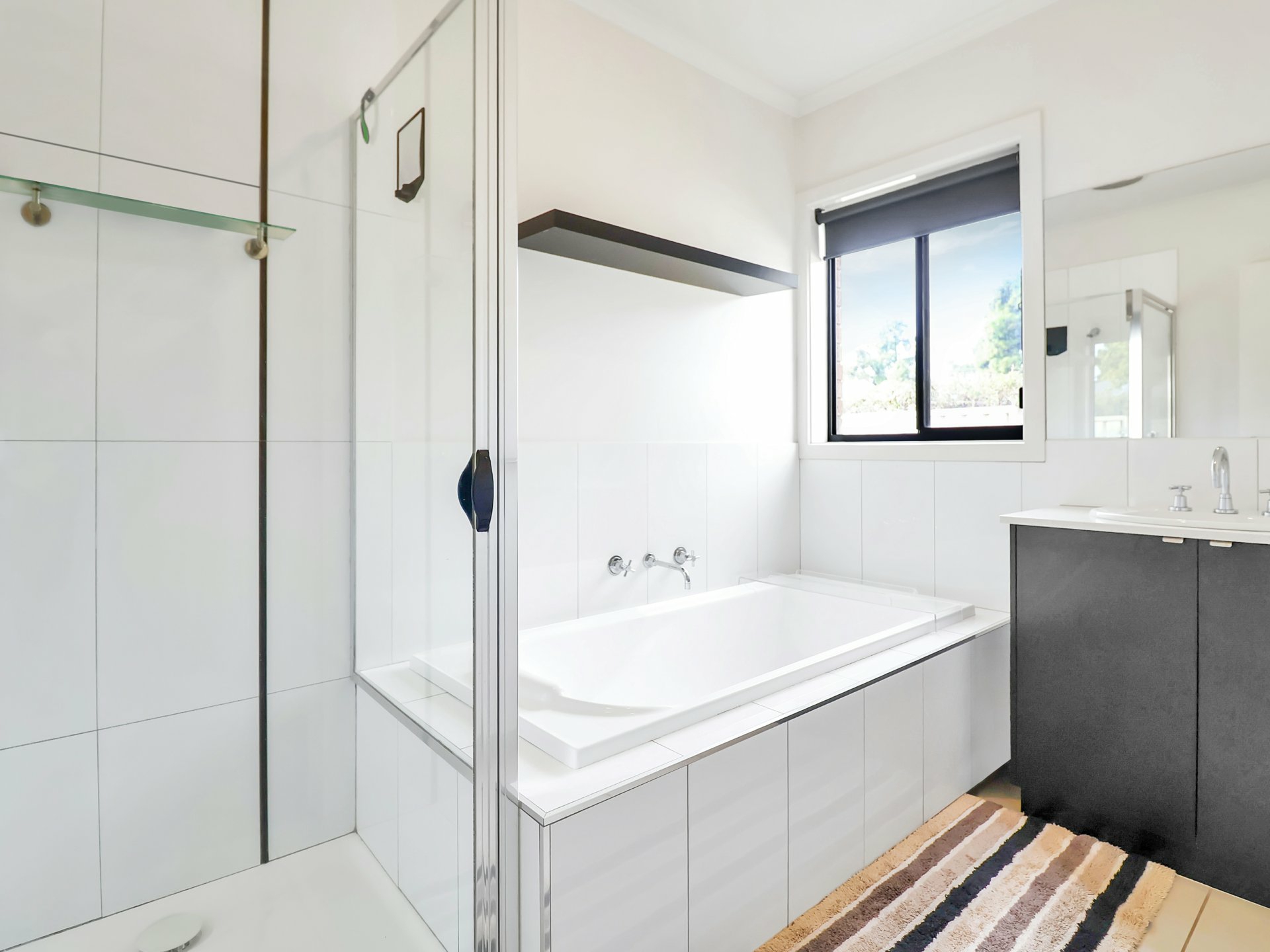 2 Dundas Lane, SWAN HILL
