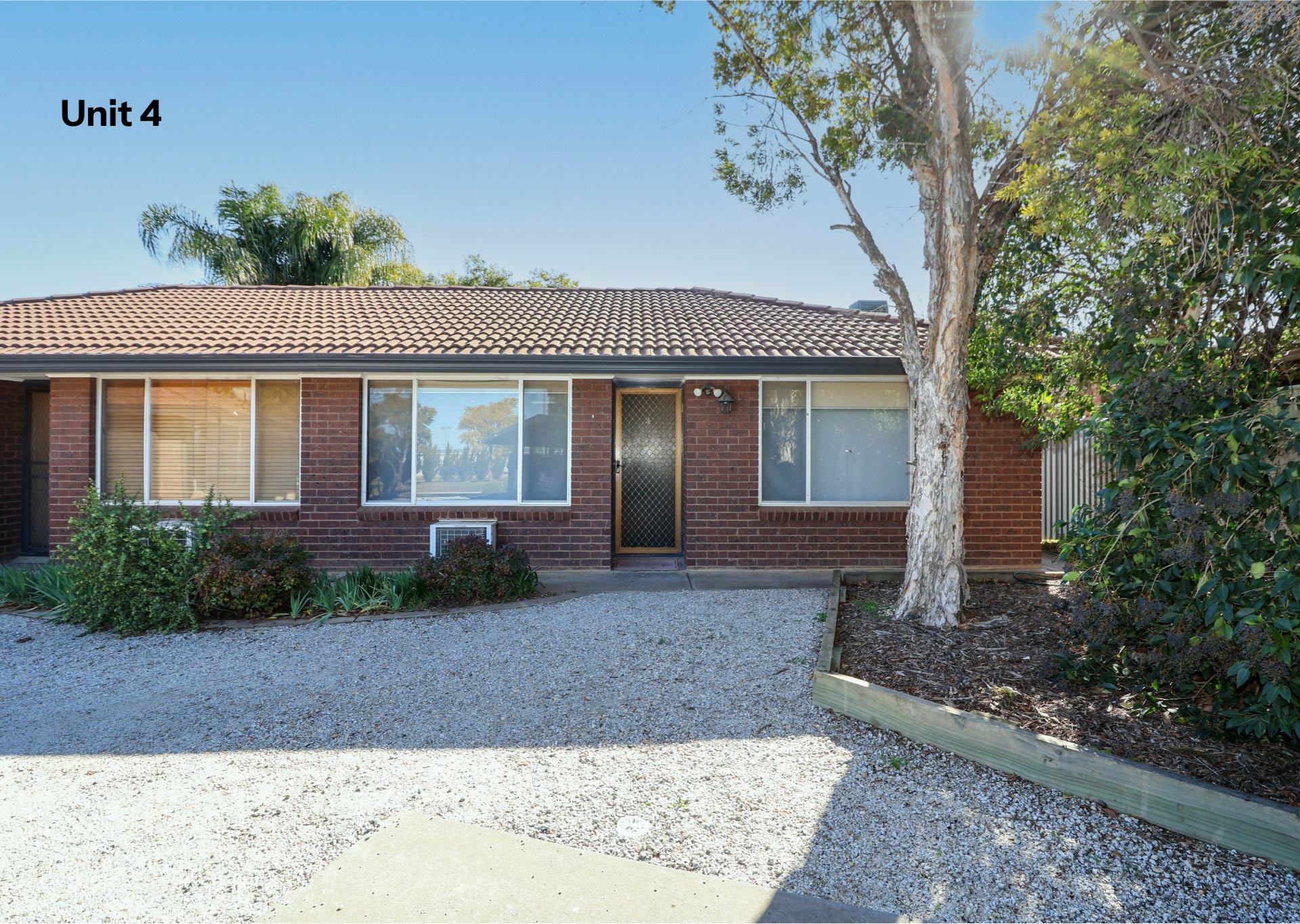 Unit 2 & 4/22 Gray Street, SWAN HILL