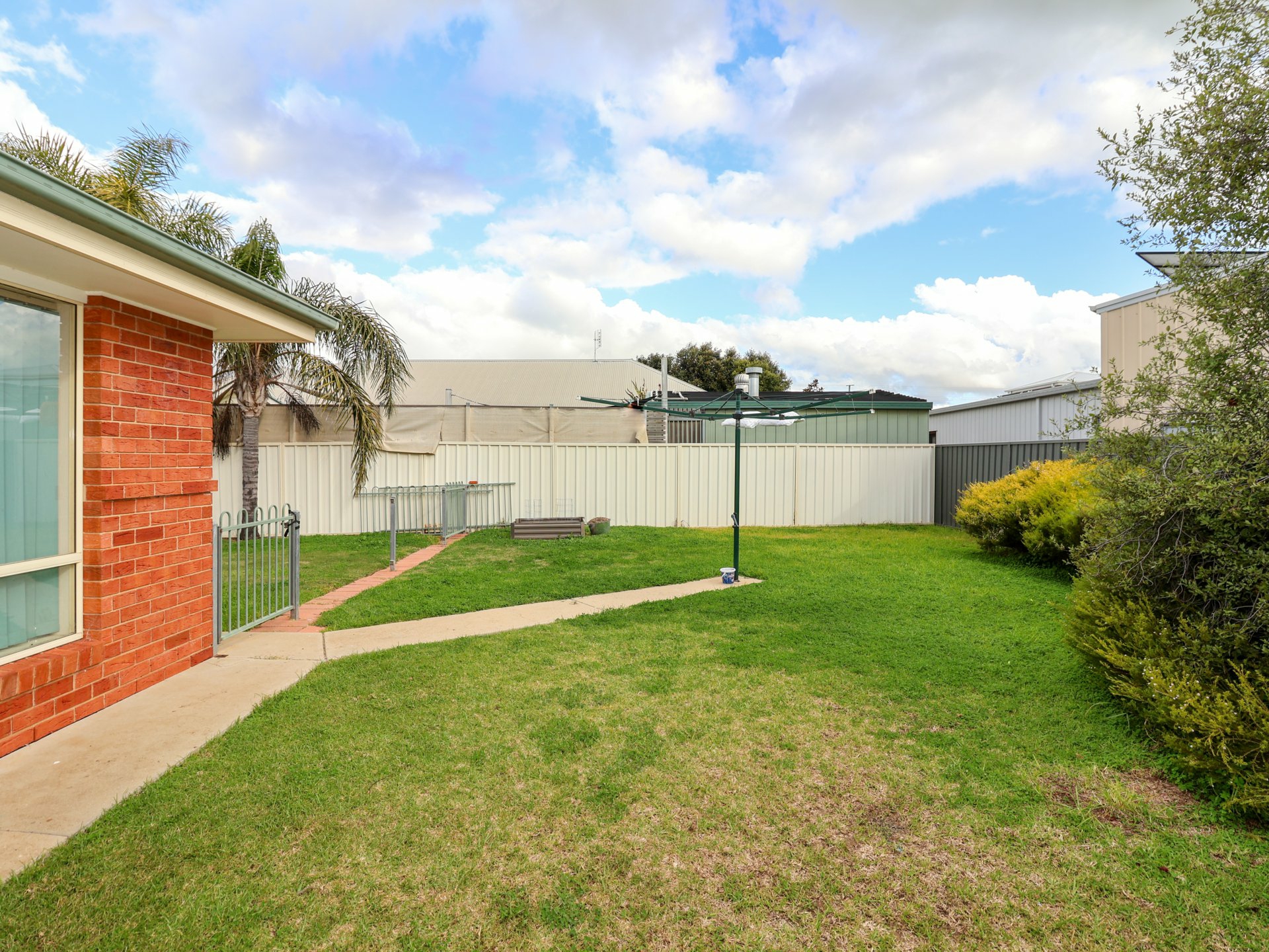 7 Nalder Drive — photo 12 of 14
