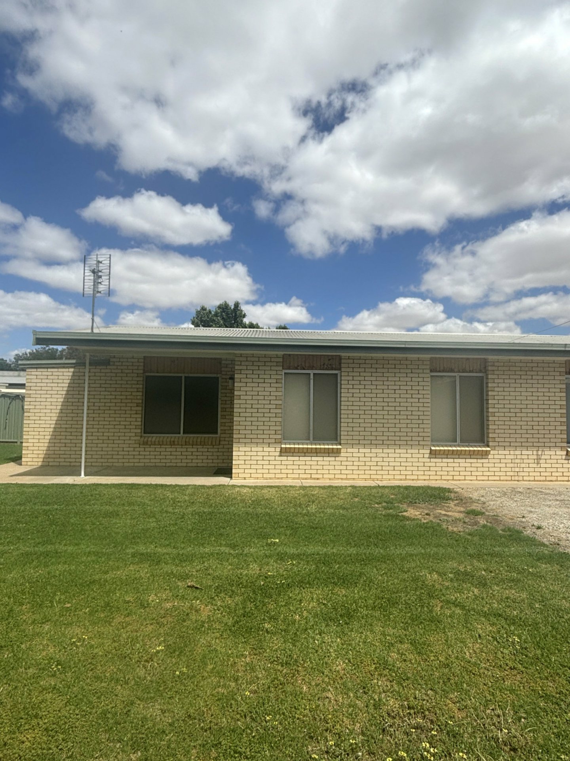 Unit 4/3 Naretha Street — photo from LJ Hooker Swan Hill