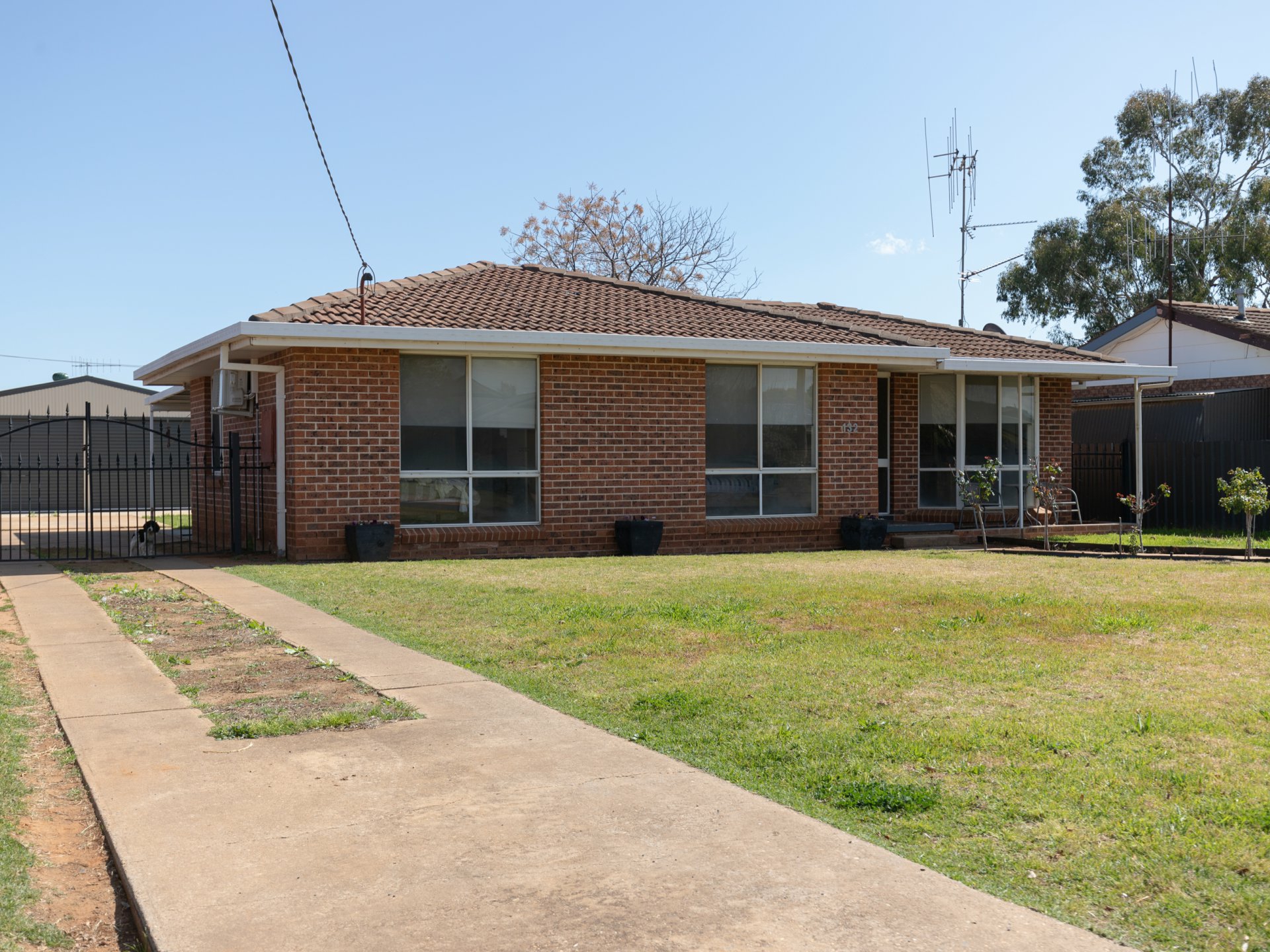 132 Moss Avenue, Narromine