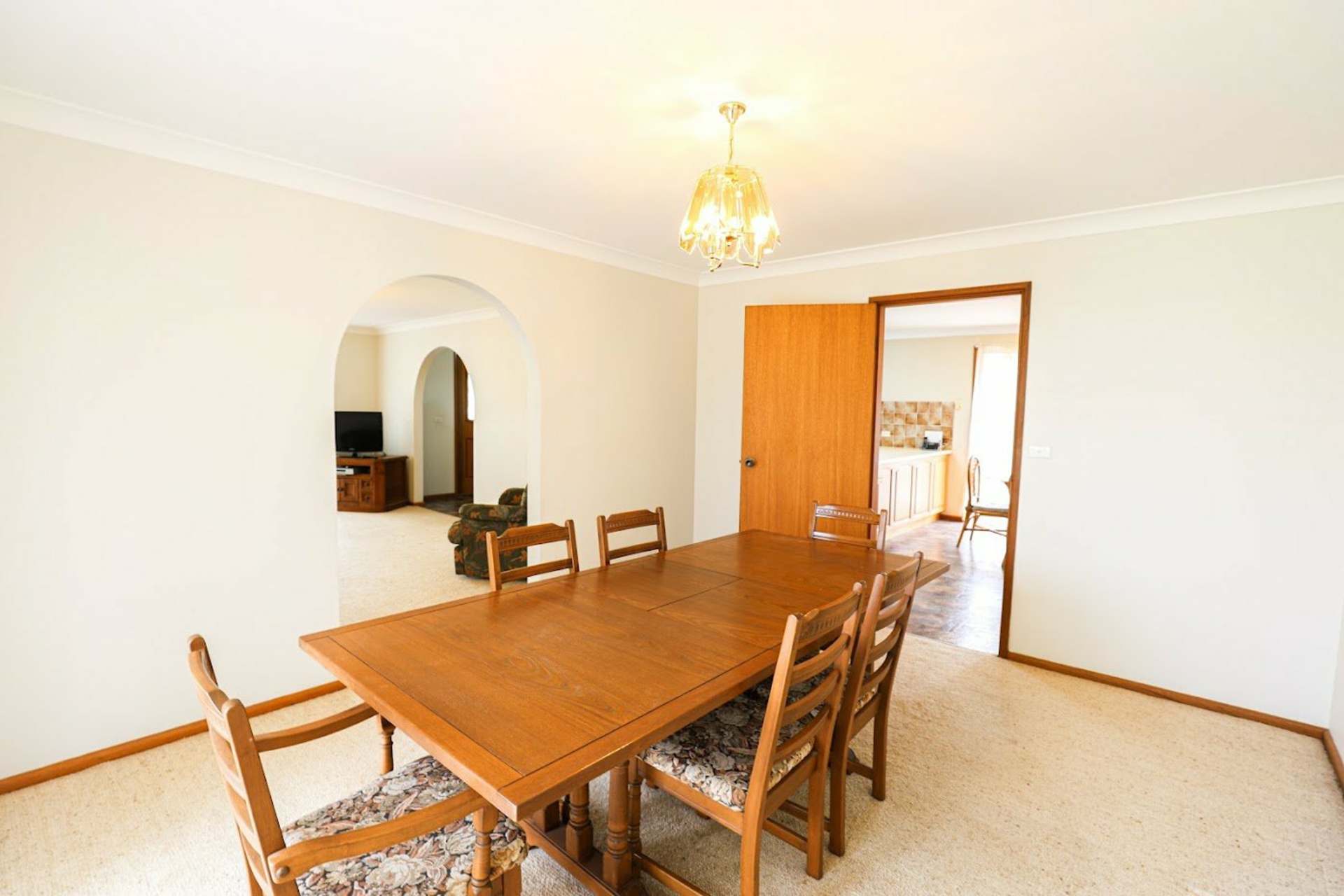27 Meryula Street, NARROMINE