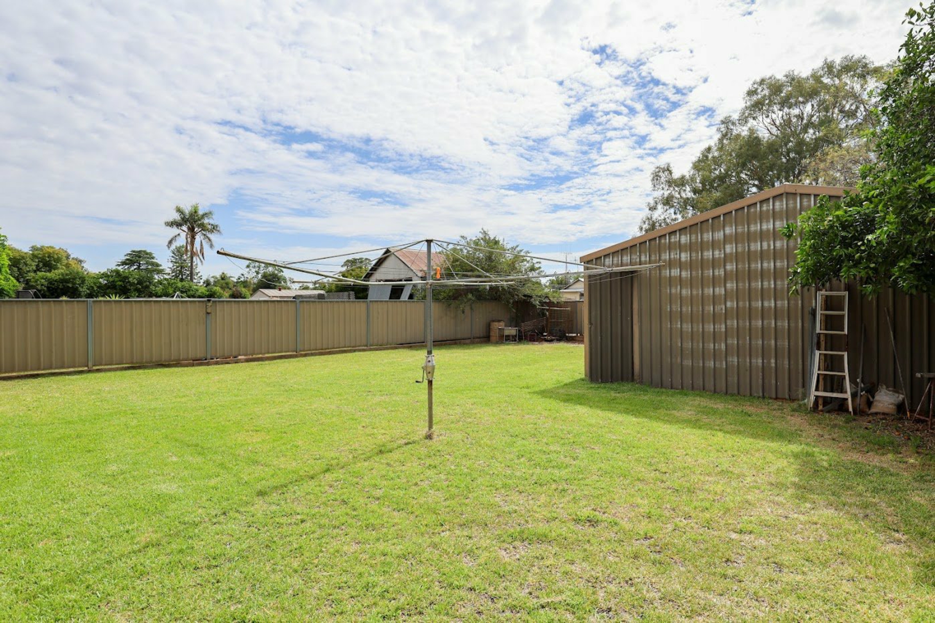27 Meryula Street, NARROMINE