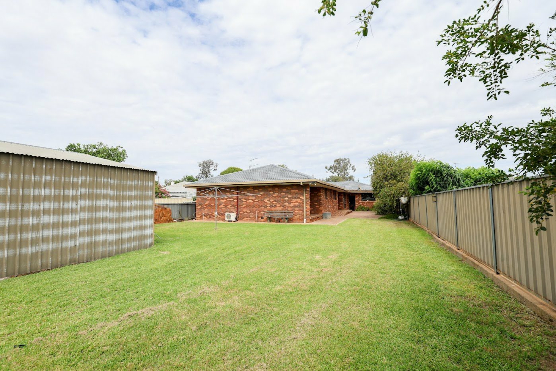27 Meryula Street, NARROMINE
