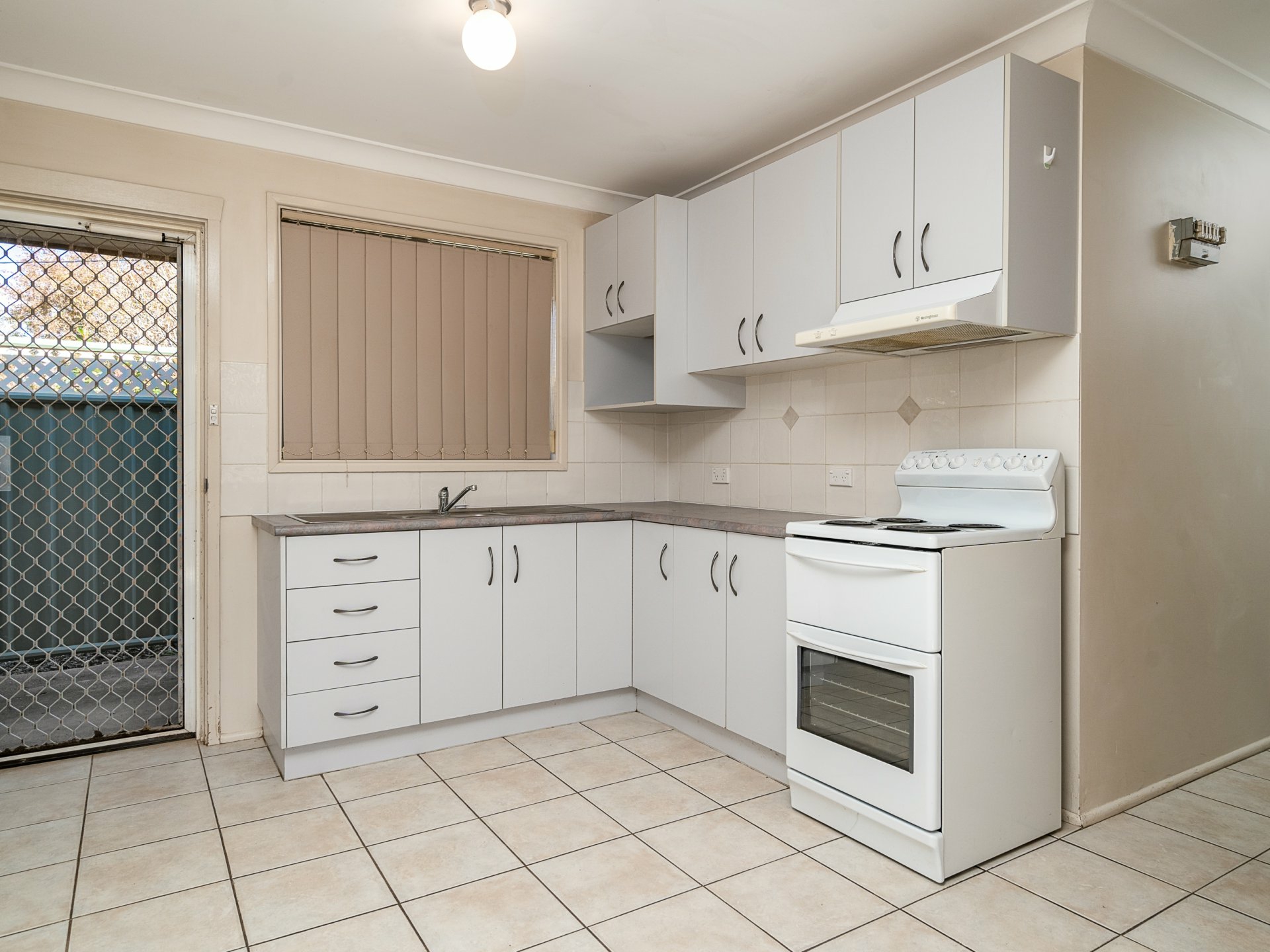 Unit 8/131-133 Dandaloo Street, NARROMINE