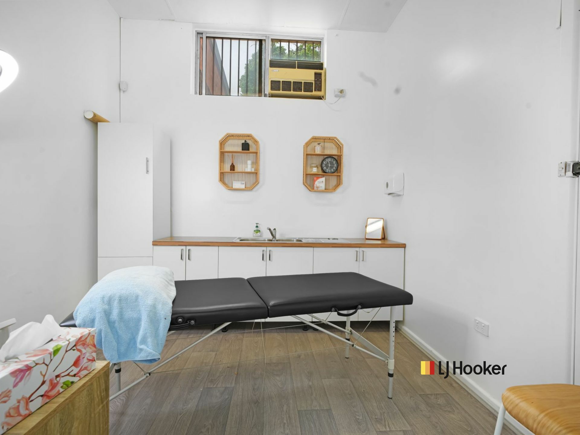 73 Dandaloo street — photo 3 of 8