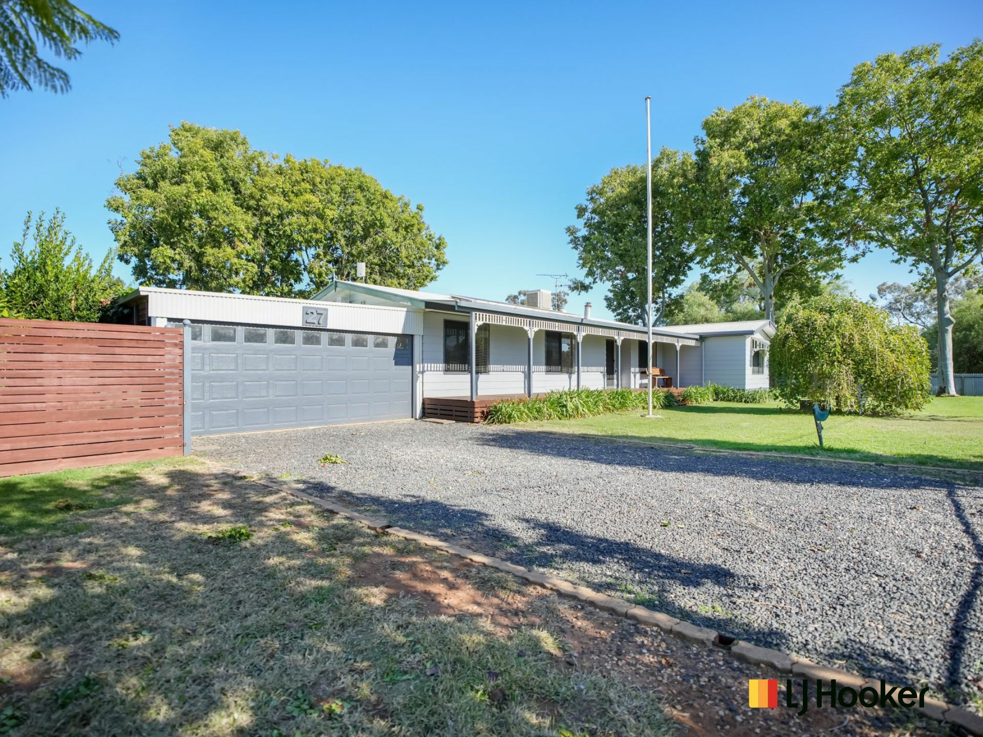 27 Bundemar Street, WONGARBON