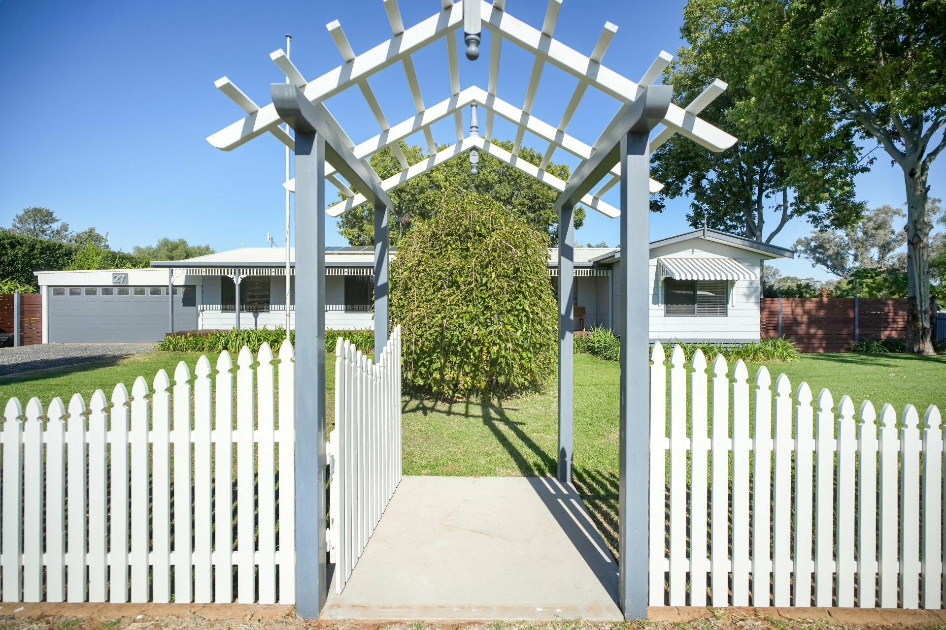 27 Bundemar Street, WONGARBON