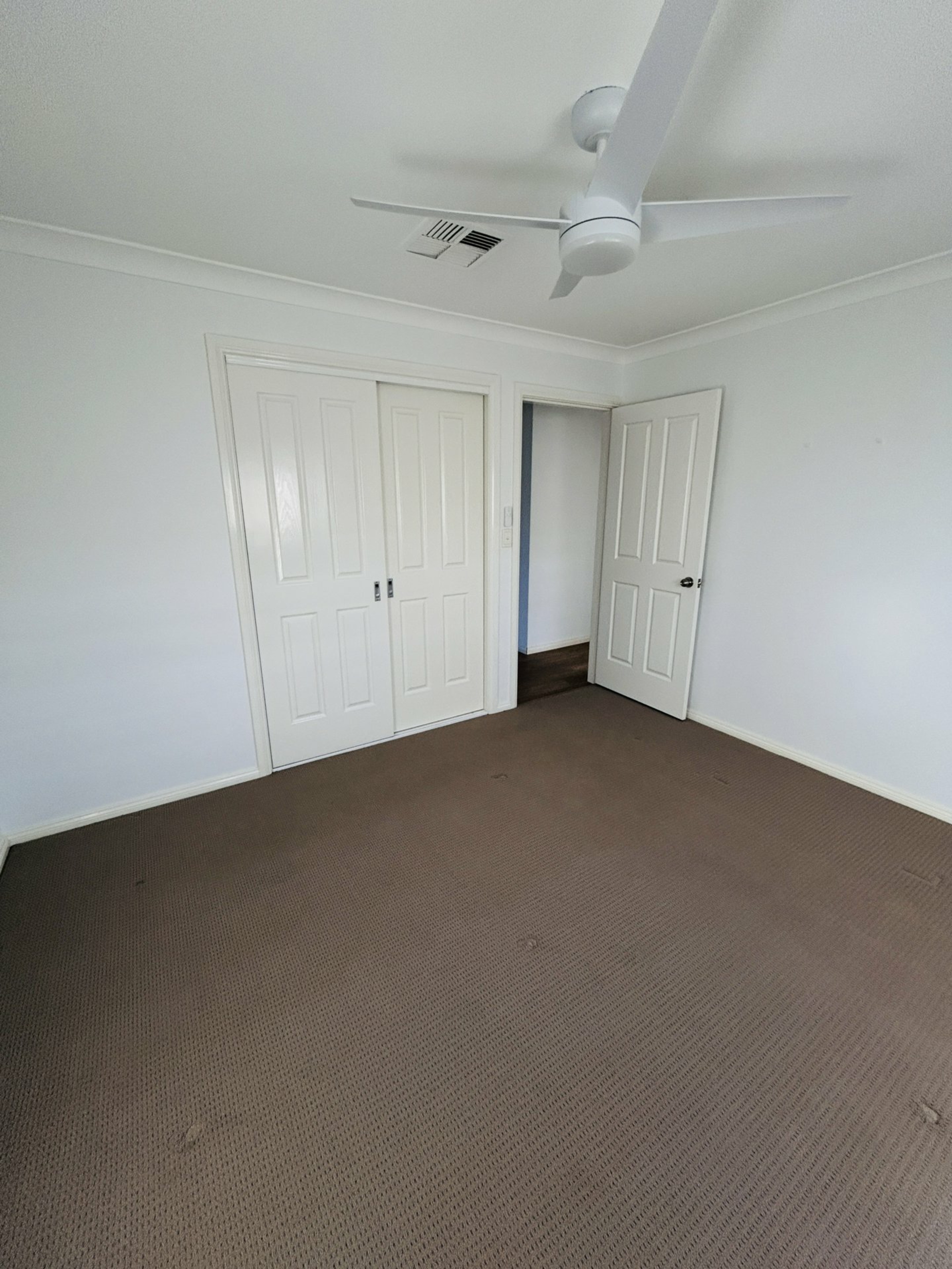 96 Sheraton Road, DUBBO