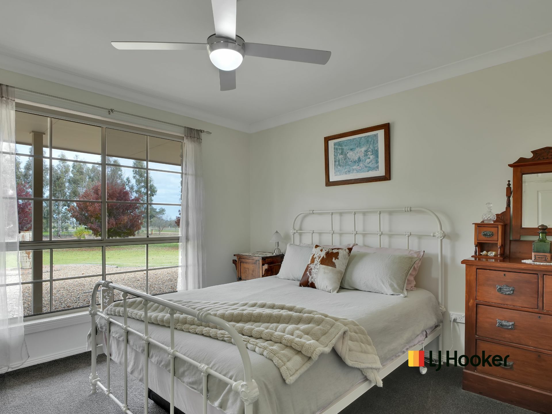 165 Villeneuve Drive — photo 13 of 30
