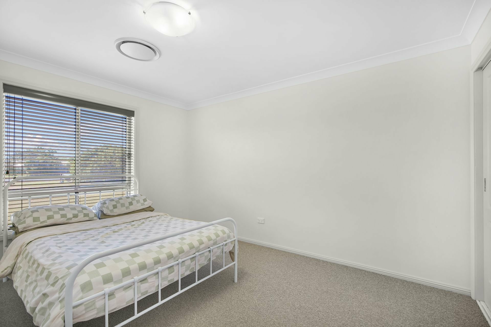 6 Redgum Place — photo 18 of 29